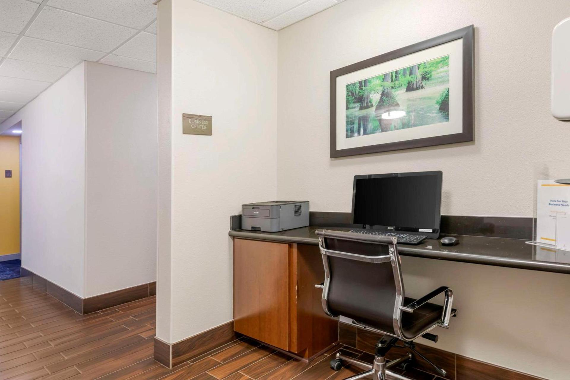 Comfort Inn & Suites Covington - Mandeville photo 39