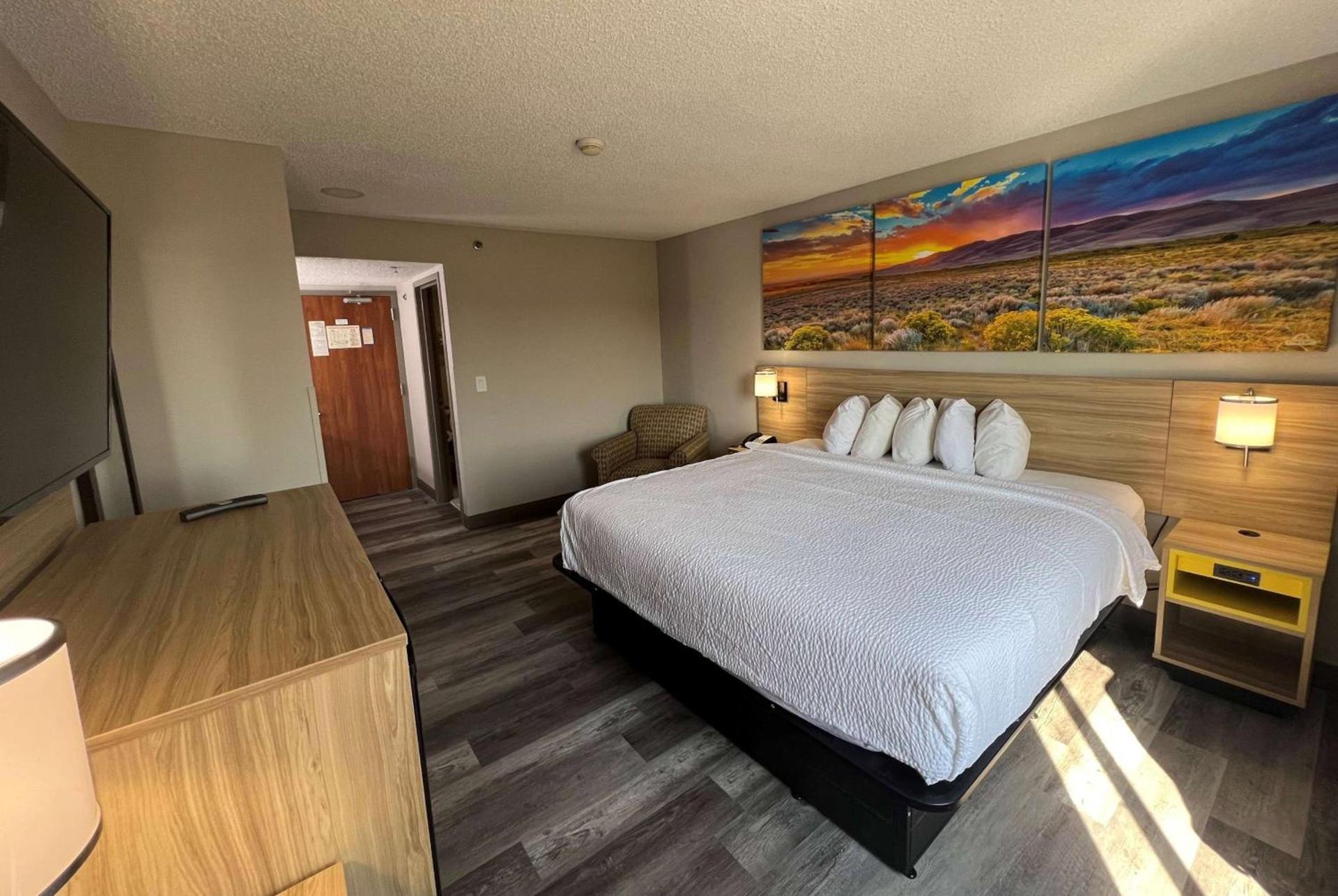 Days Inn by Wyndham Tulsa Central photo 6
