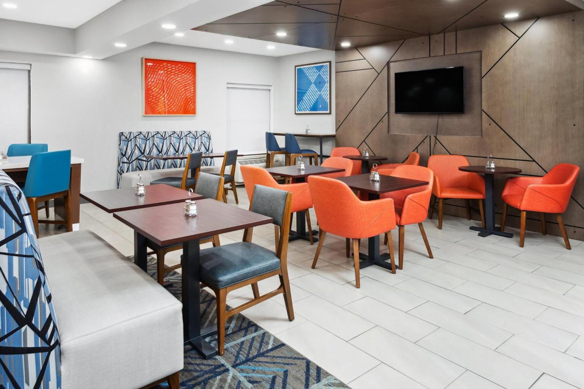 Holiday Inn Express Fremont by IHG photo 78