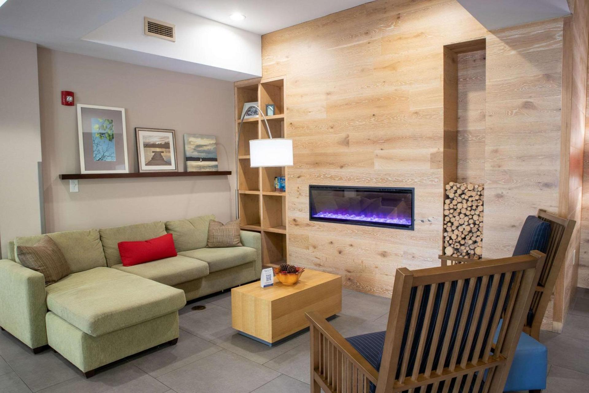 Country Inn & Suites by Radisson, Wilmington, NC photo 4