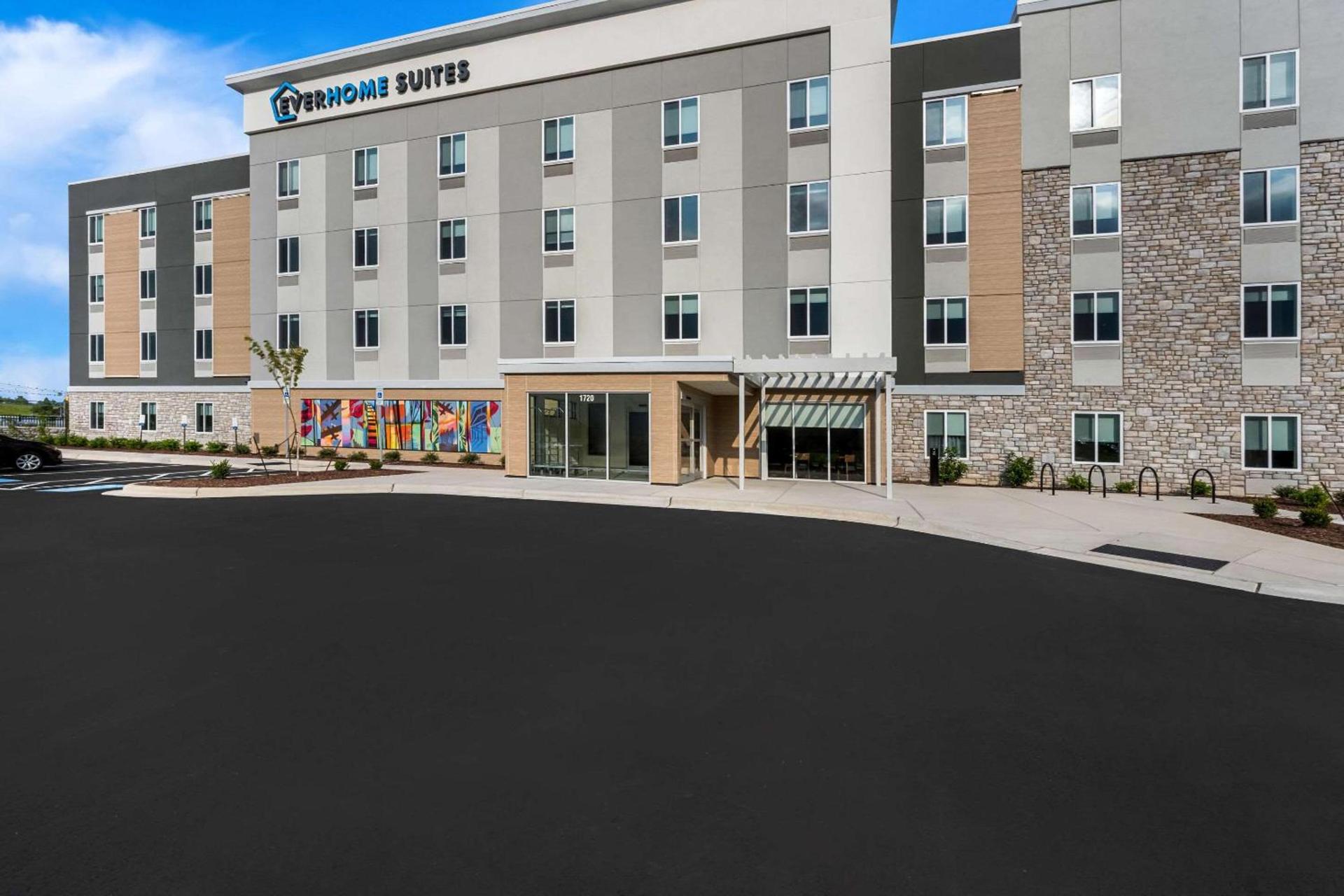 Everhome Suites Fayetteville near Fort Bragg photo 3