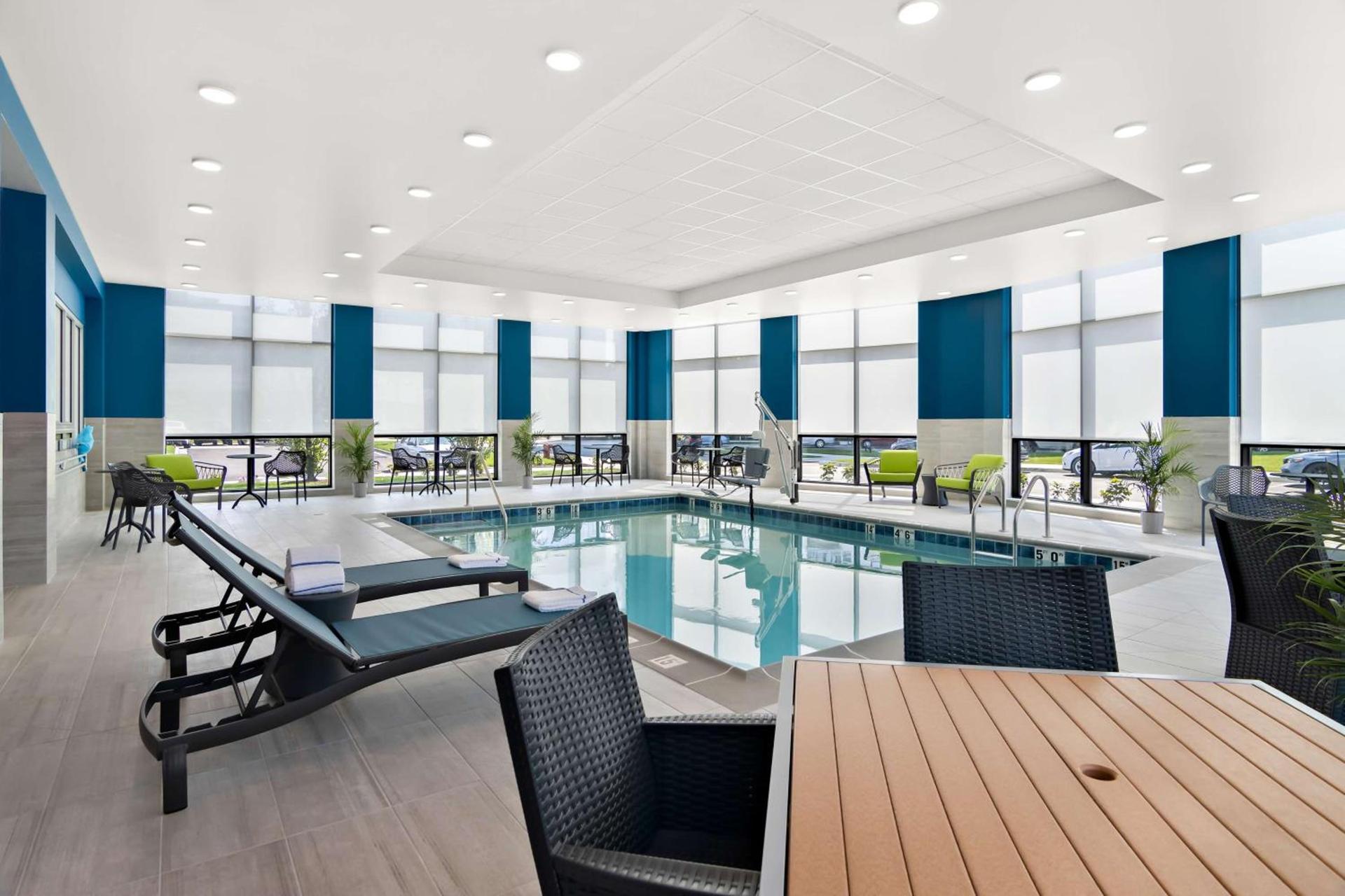 Hampton Inn & Suites Chicago Medical District Uic photo 31