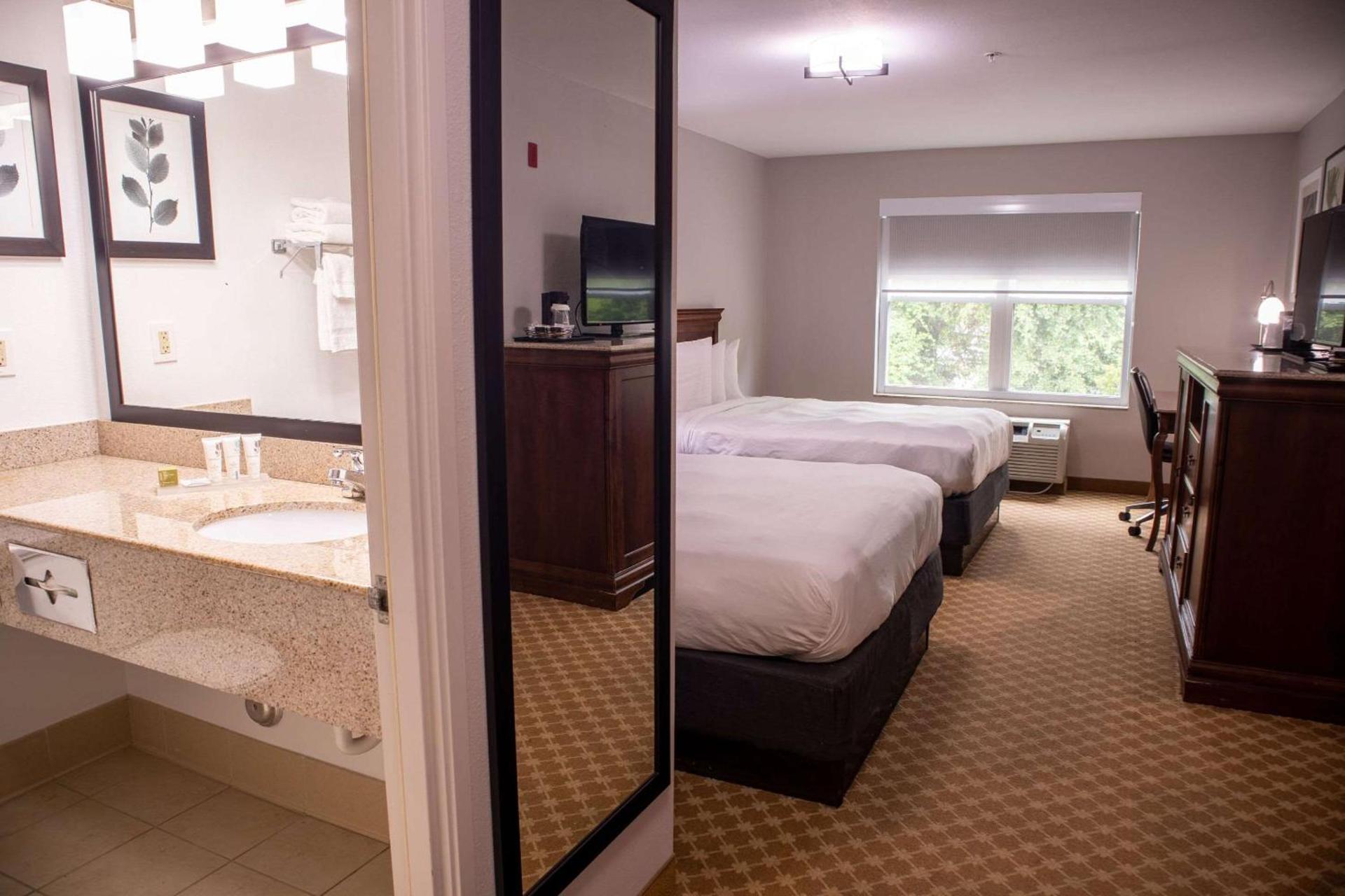 Country Inn & Suites by Radisson, Wilmington, NC photo 18