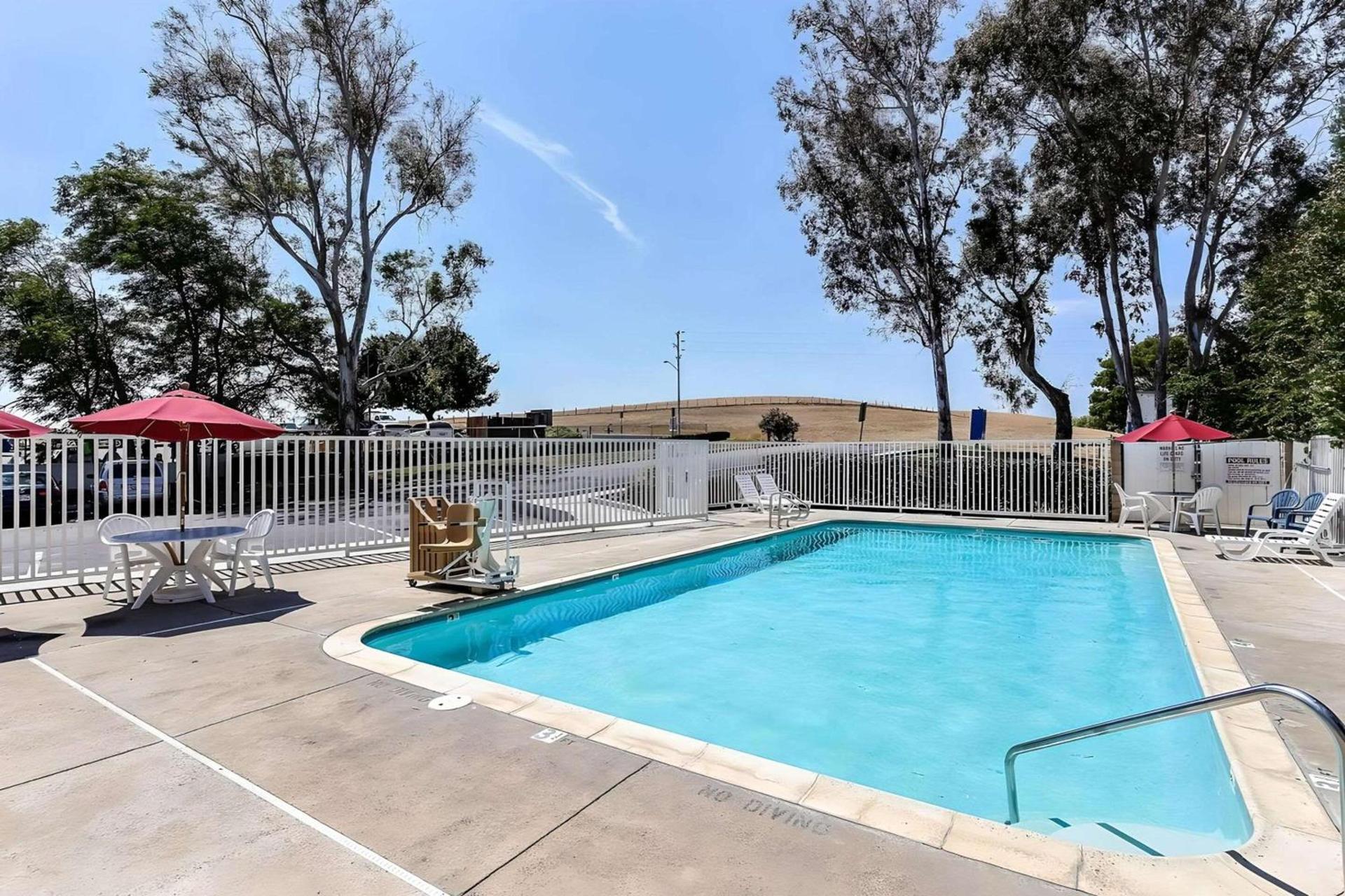Park Inn by Radisson, Livermore photo 7