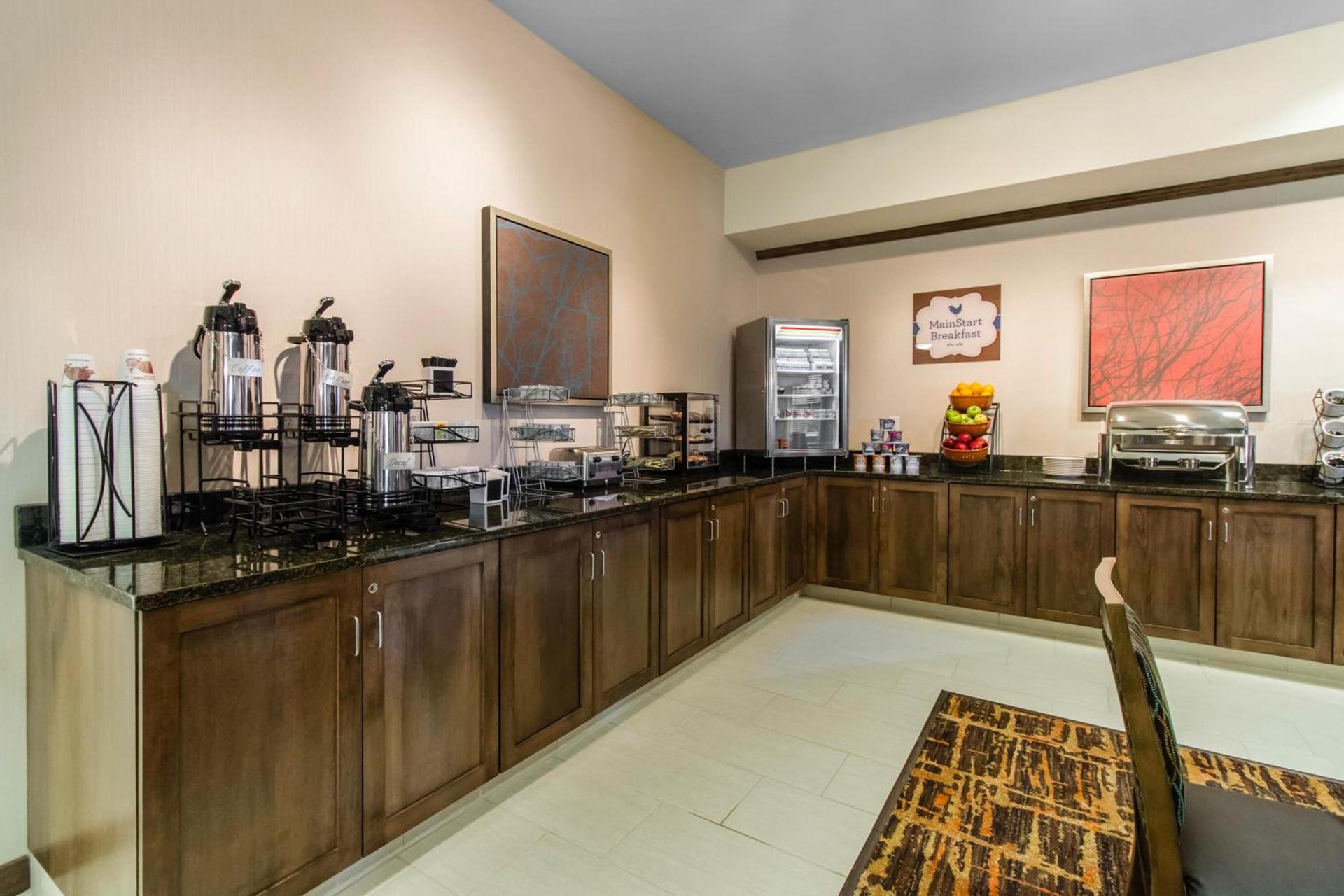 MainStay Suites Watford City - Event Center photo 15