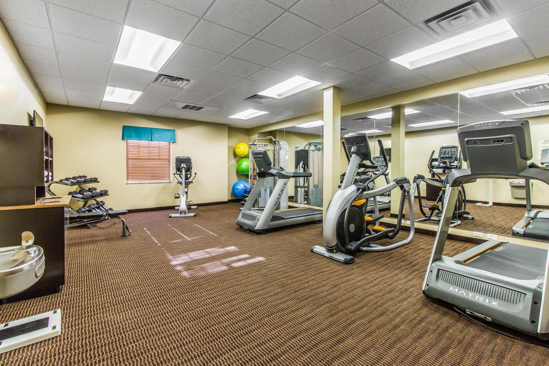 MainStay Suites Watford City - Event Center photo 21