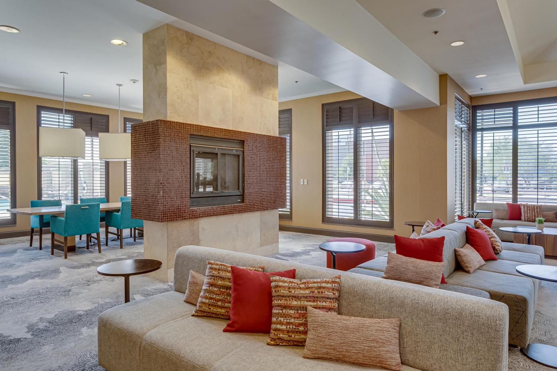 Hilton Garden Inn Phoenix Airport North photo 33