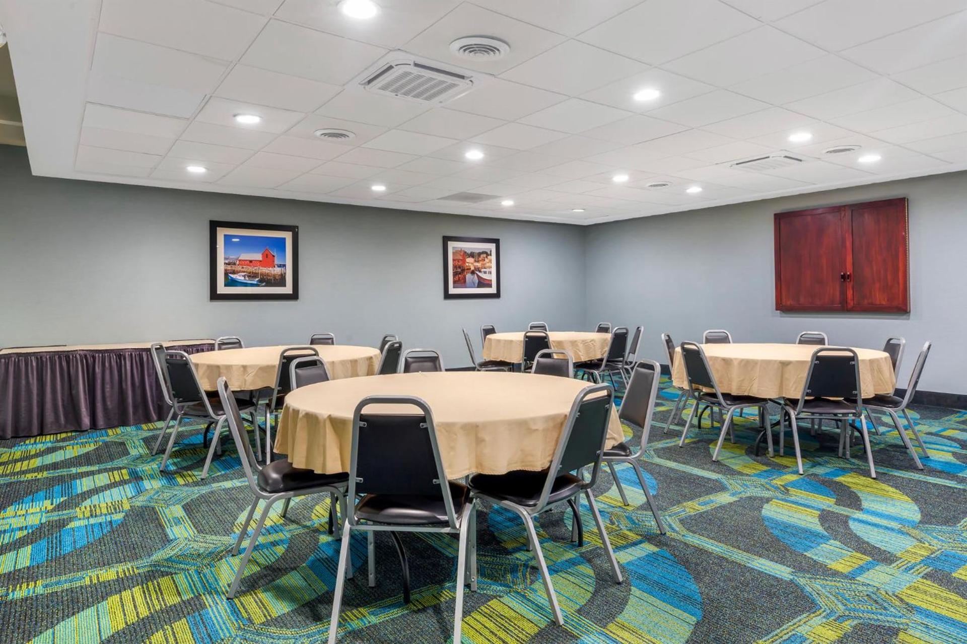 Best Western Plus North Shore Hotel photo 45