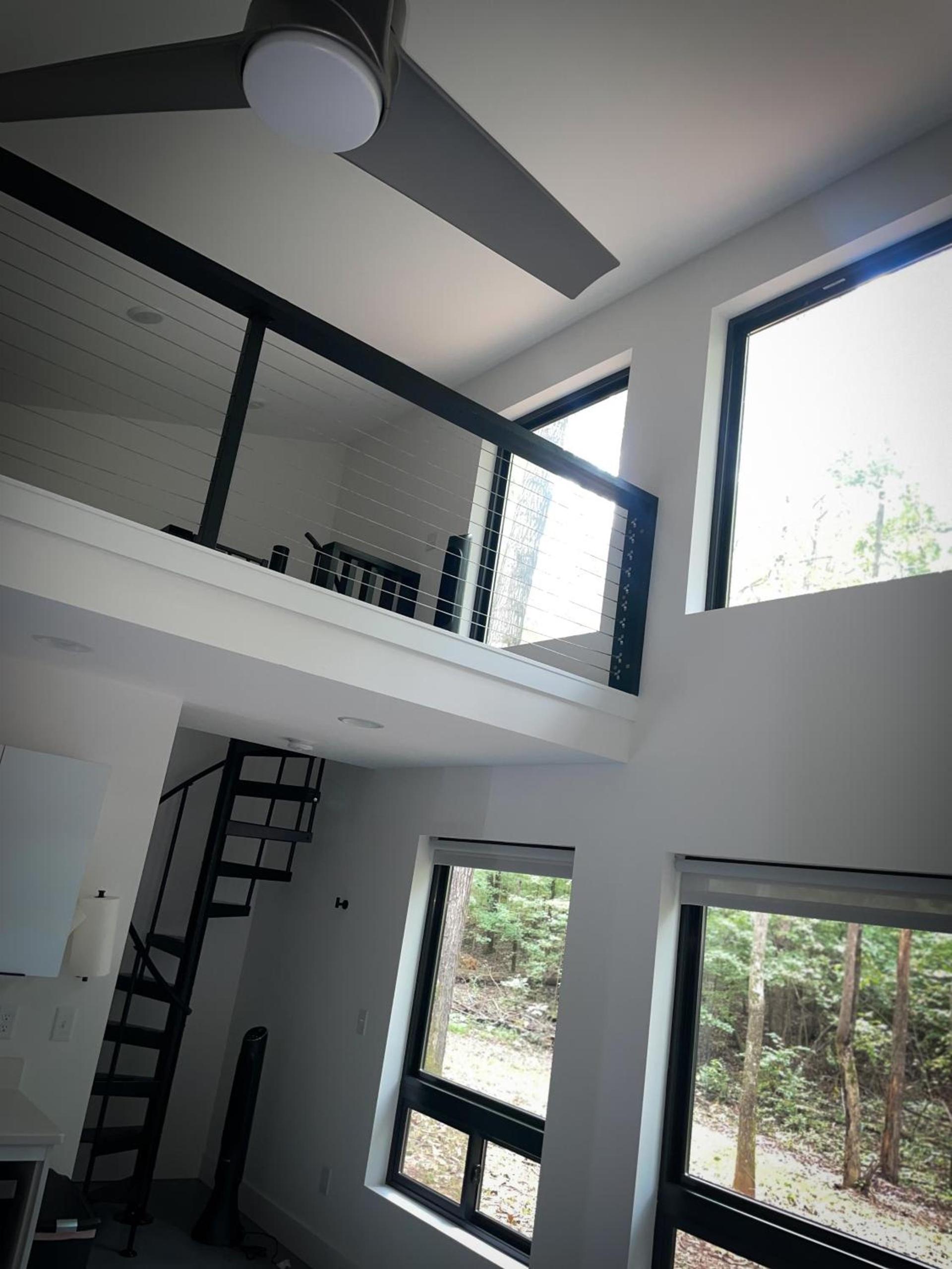 Dwell477 photo 13