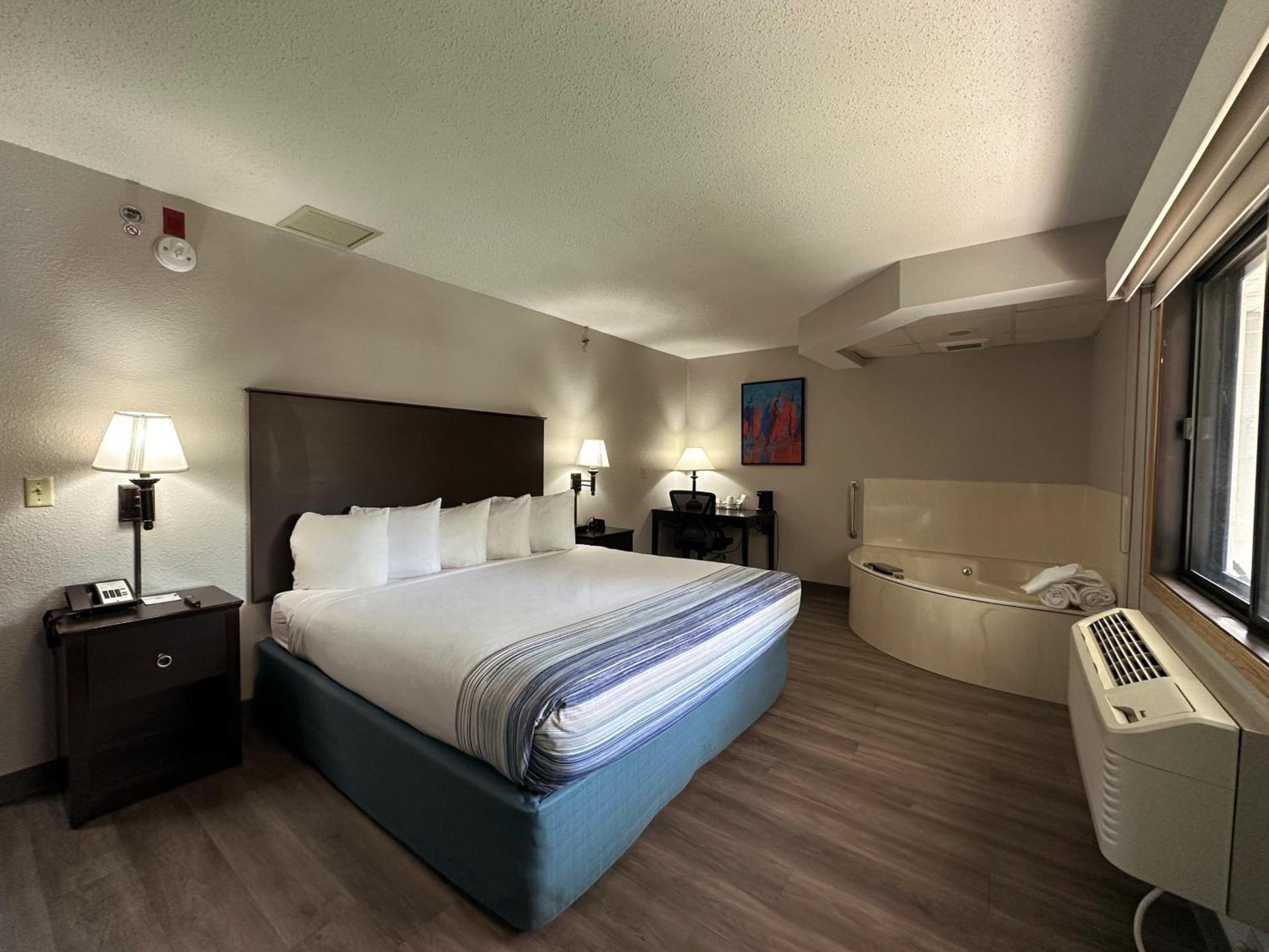 AmericInn by Wyndham Menominee photo 34