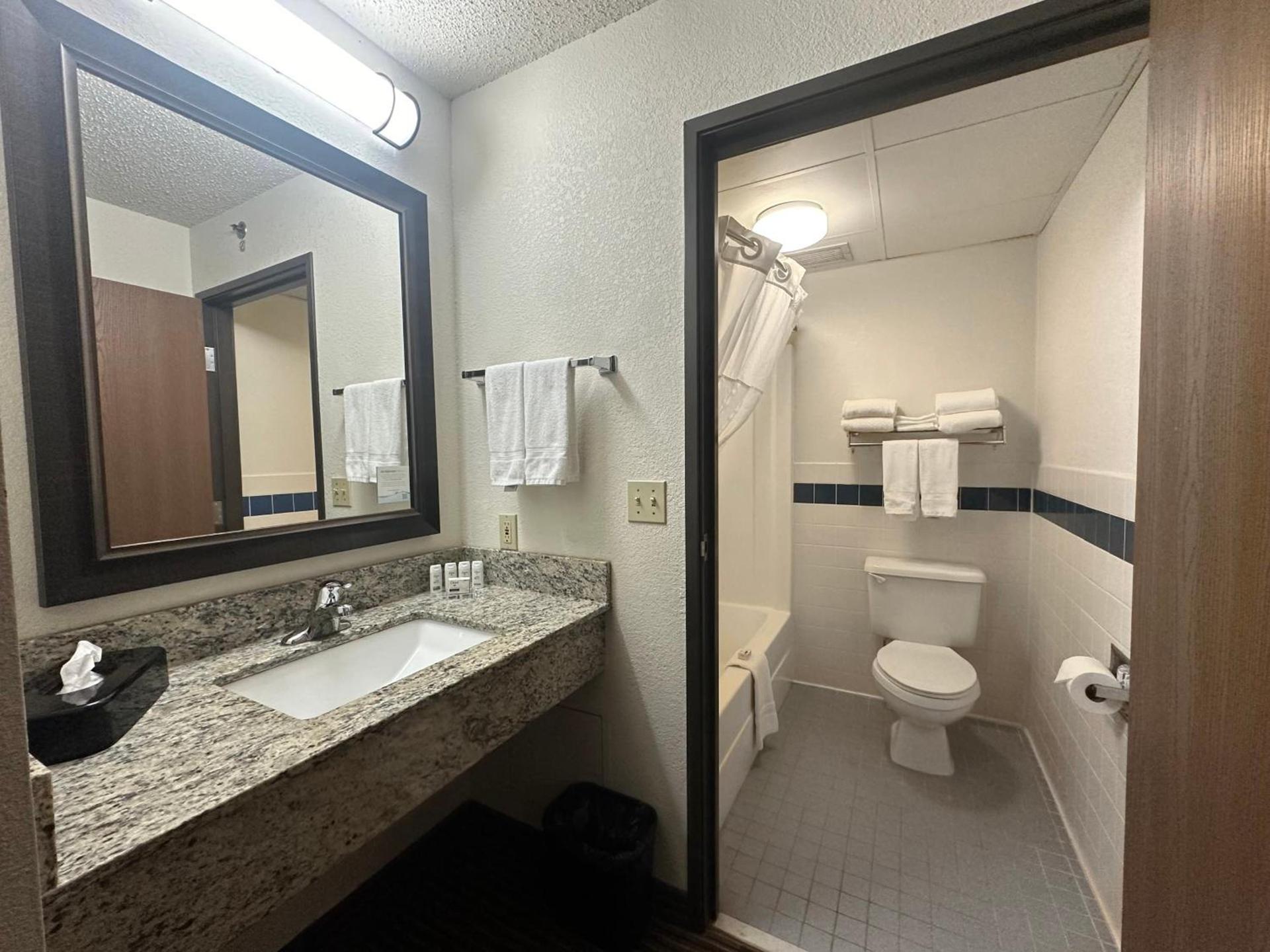 AmericInn by Wyndham Menominee photo 48