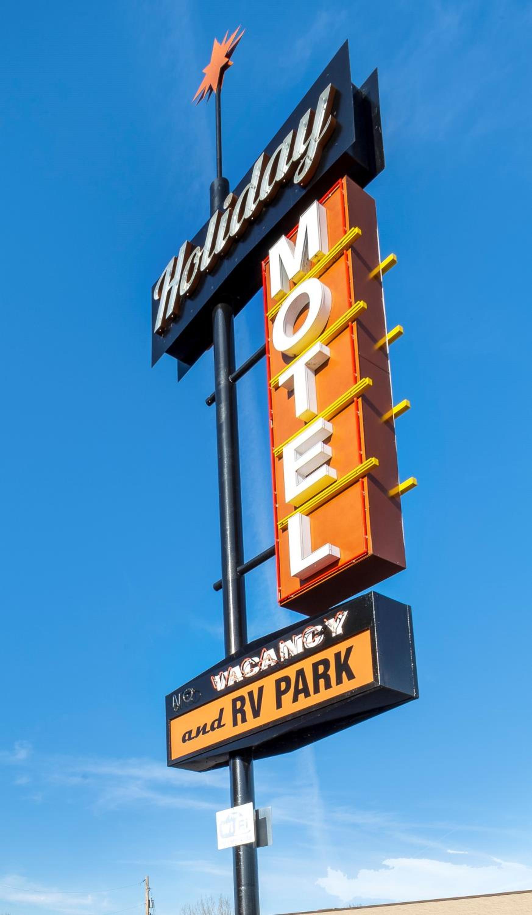 Holiday Motel and RV Park photo 1
