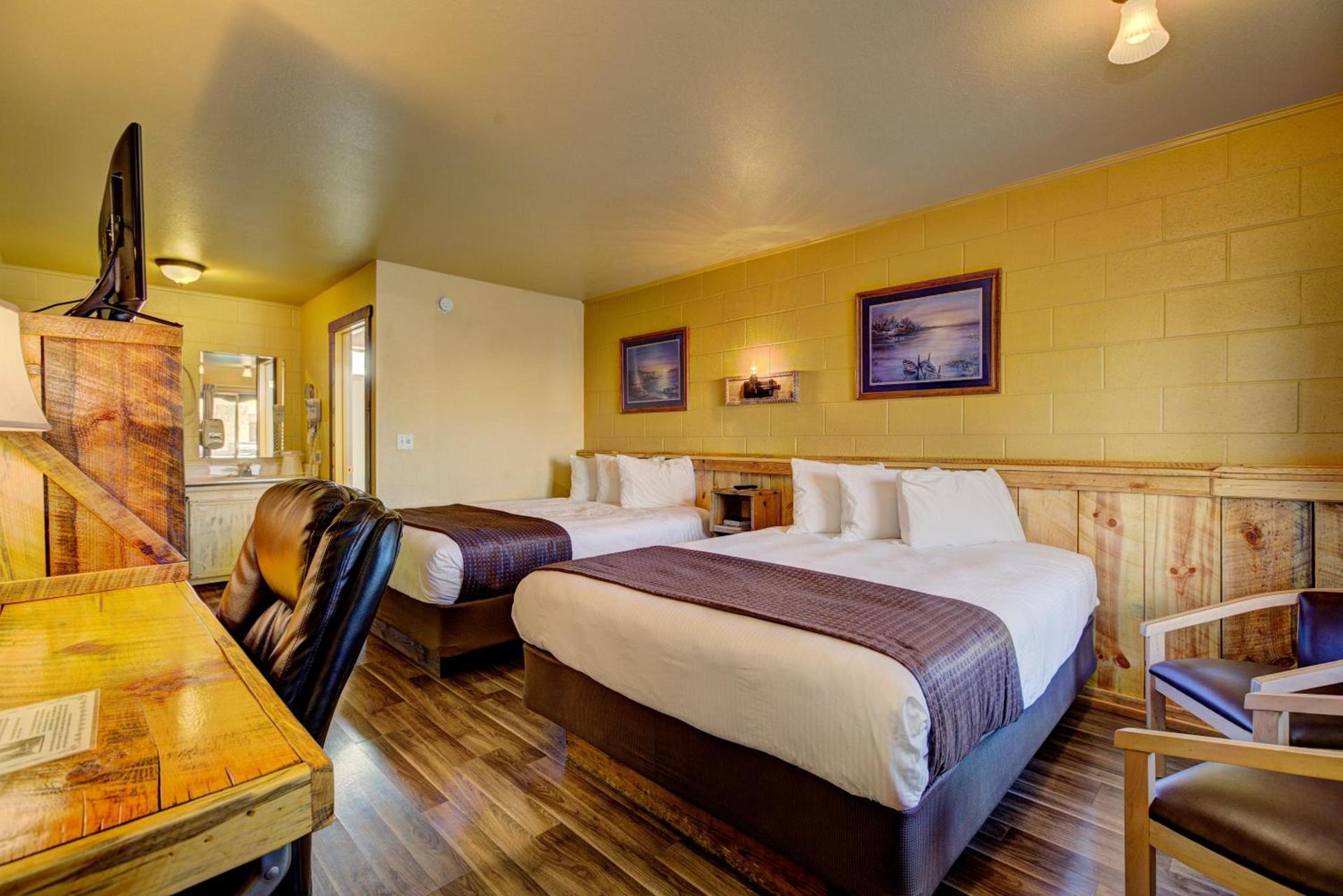 Holiday Motel and RV Park photo 14