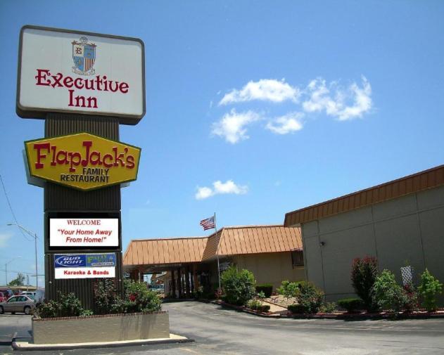 Executive Inn and Suites Springdale — hotel in Springdale