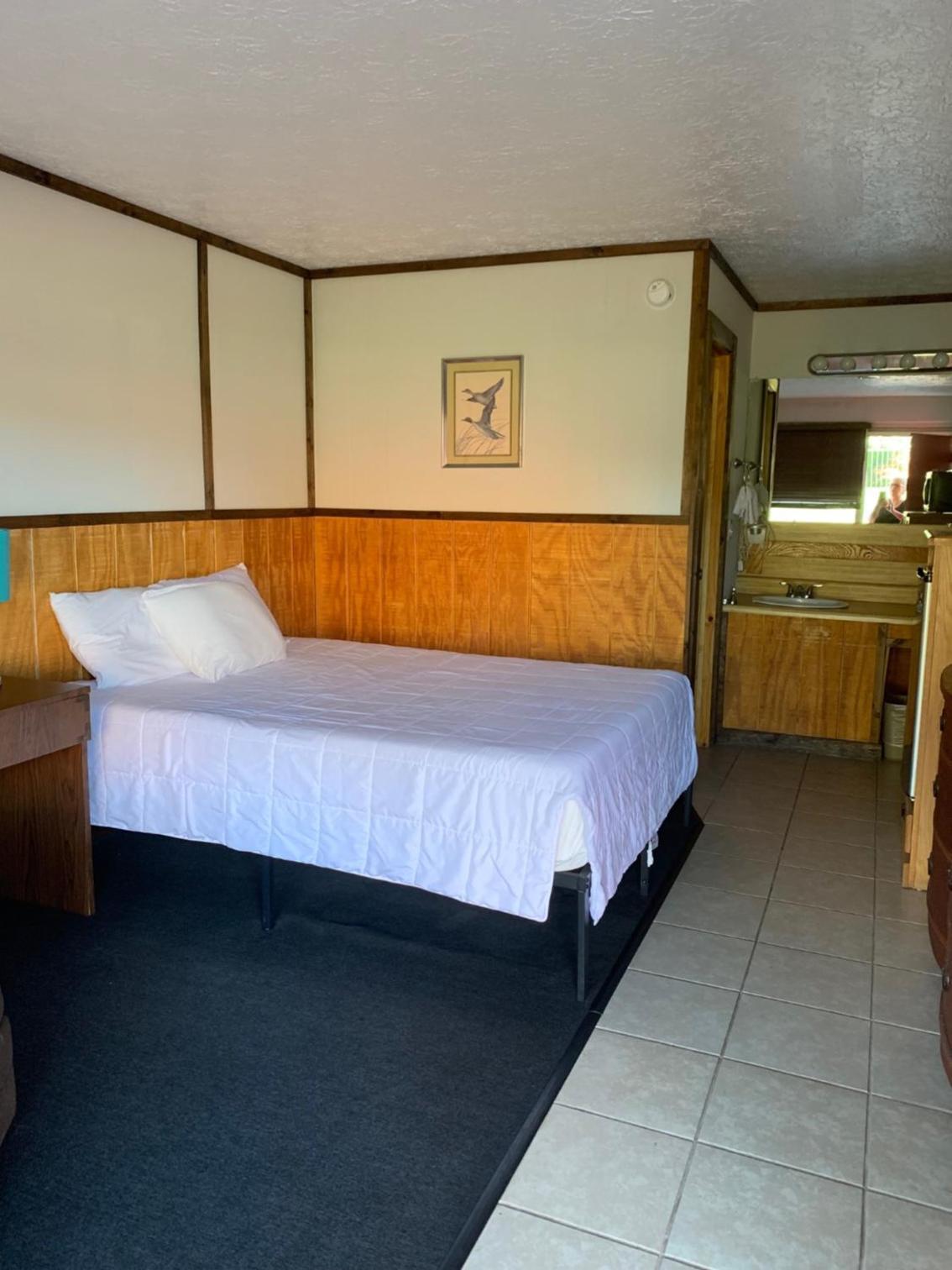 Beverly Hills Inn photo 3