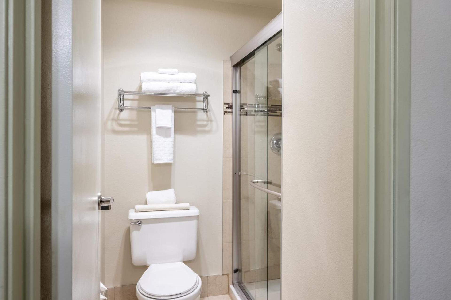 Best Western Alderwood photo 30