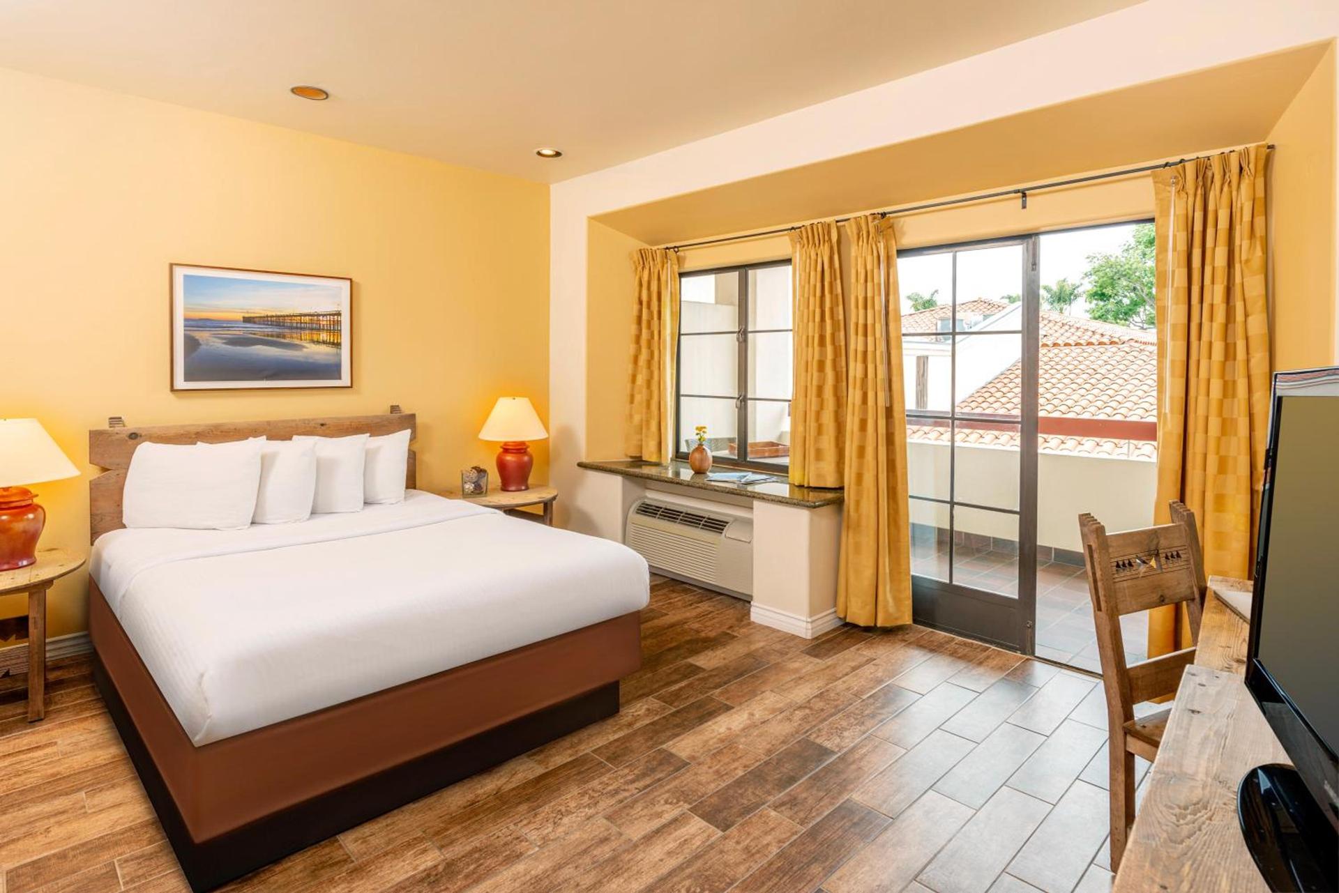 Clocktower Inn Ventura photo 15