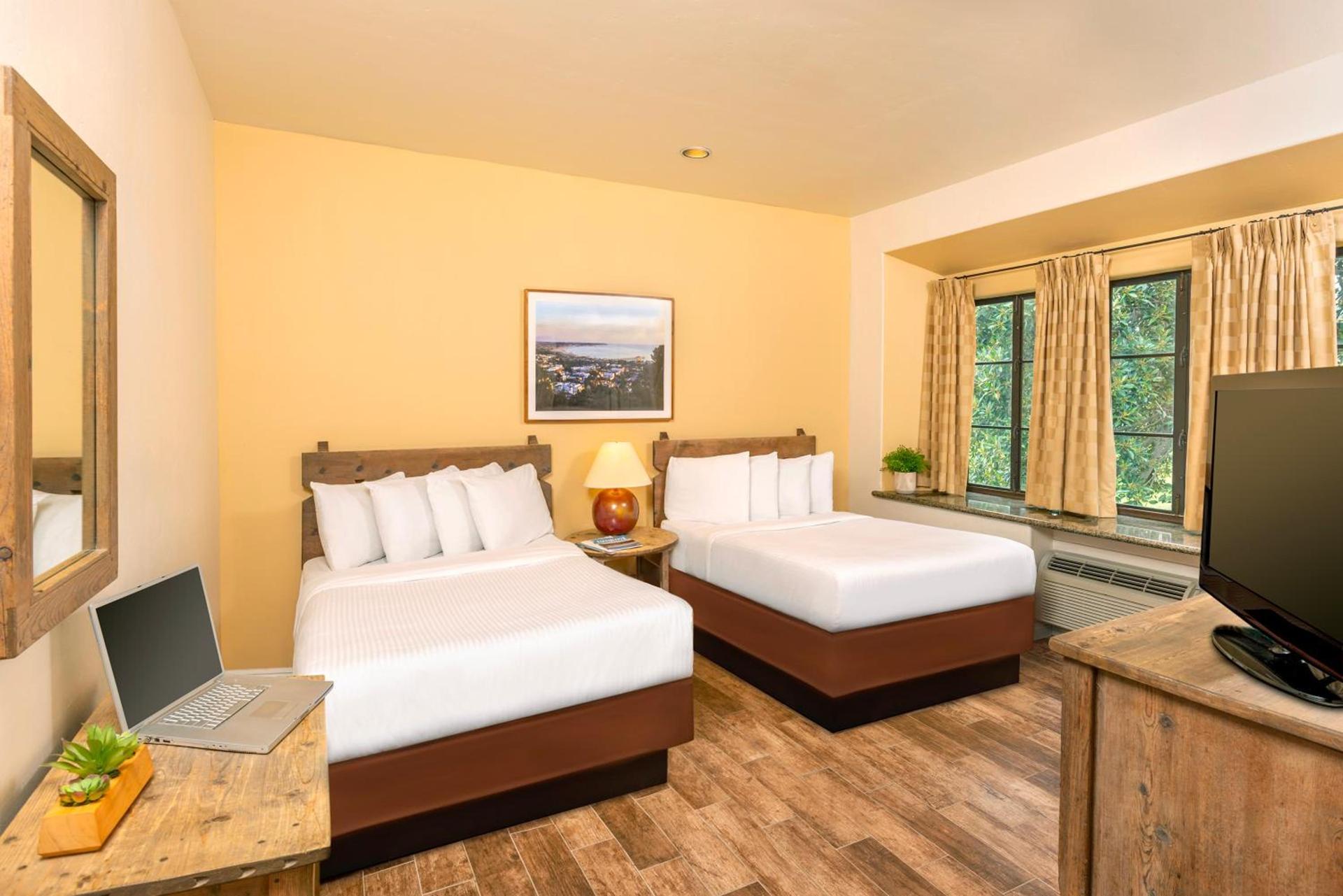 Clocktower Inn Ventura photo 14