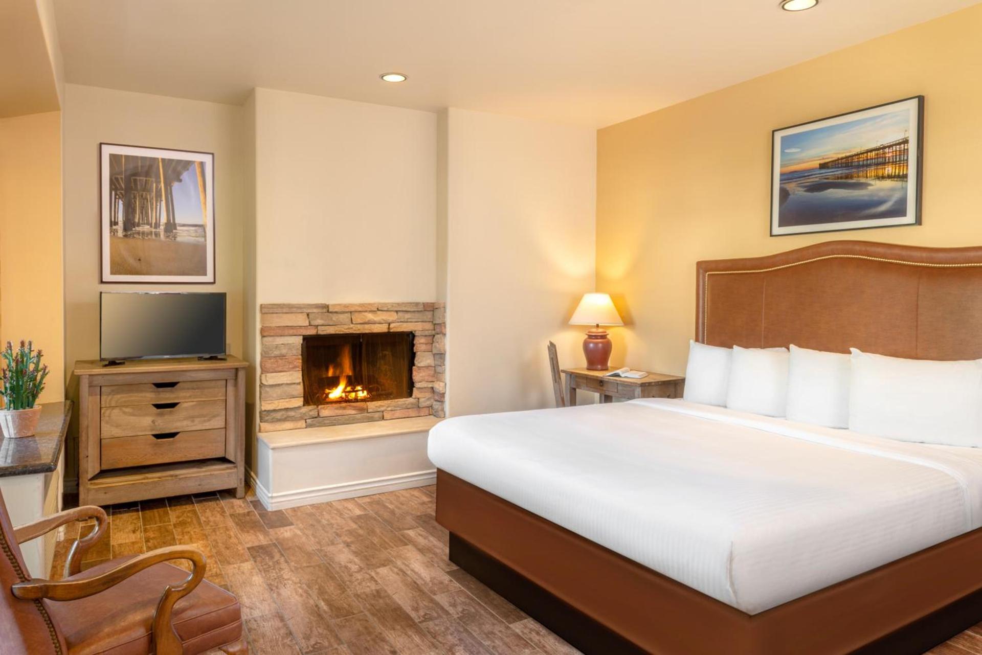 Clocktower Inn Ventura photo 17