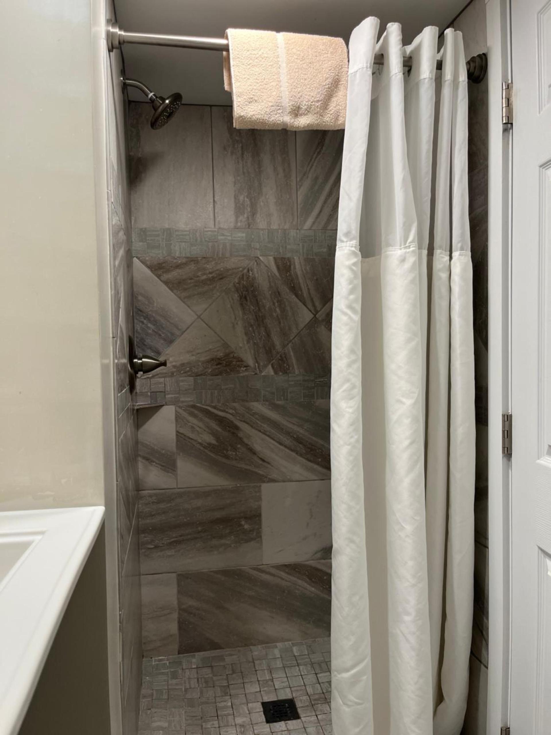 Abalonia Inn photo 48