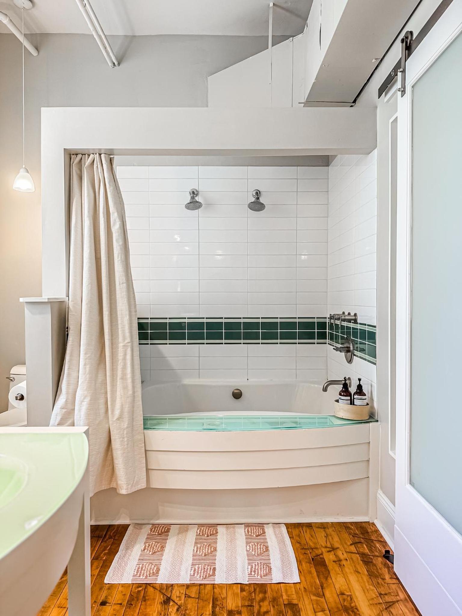 The Historic Lyric Presidential Suite photo 21