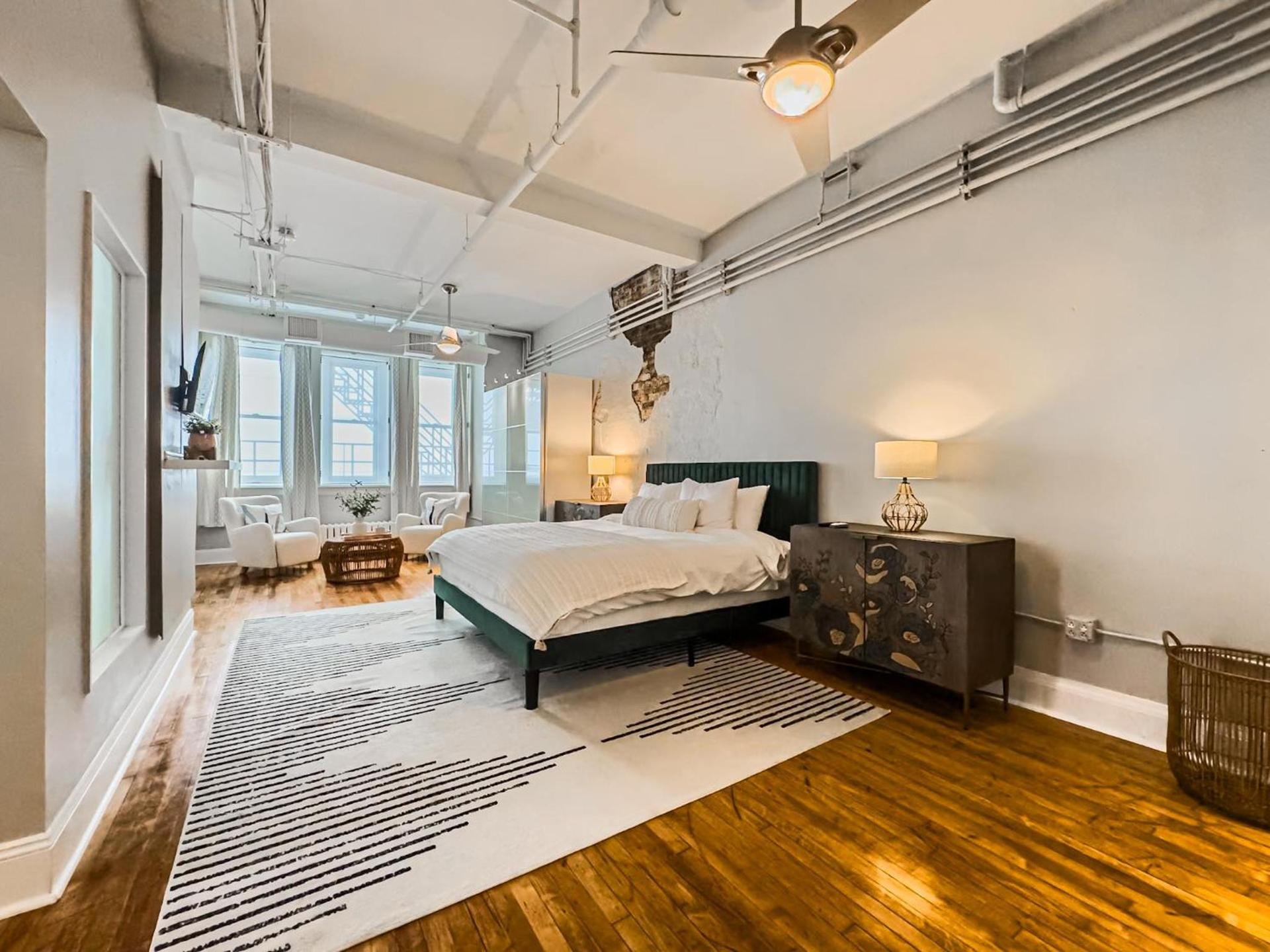 The Historic Lyric Presidential Suite photo 8