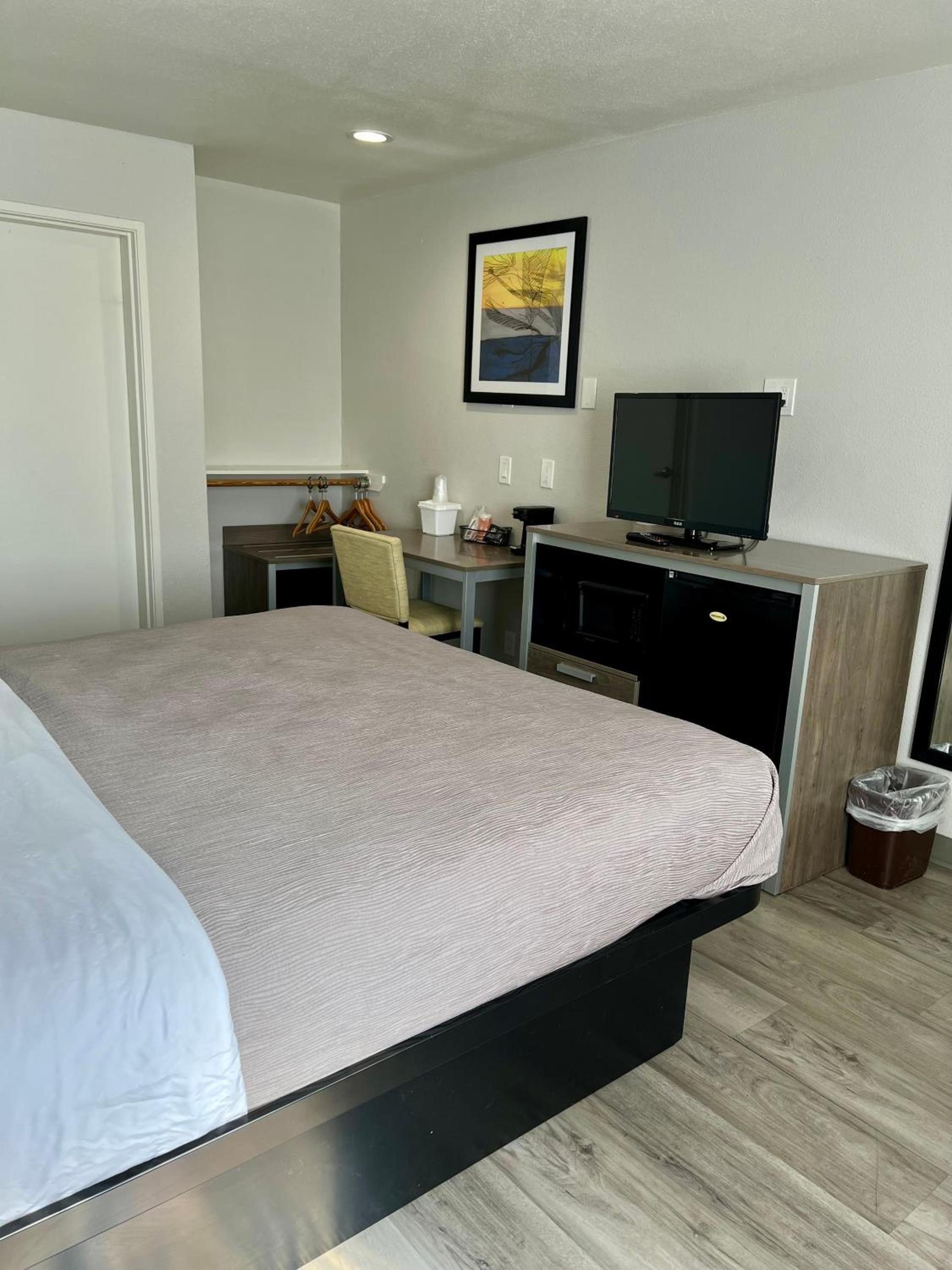 Quality Inn Tracy I-205 photo 53