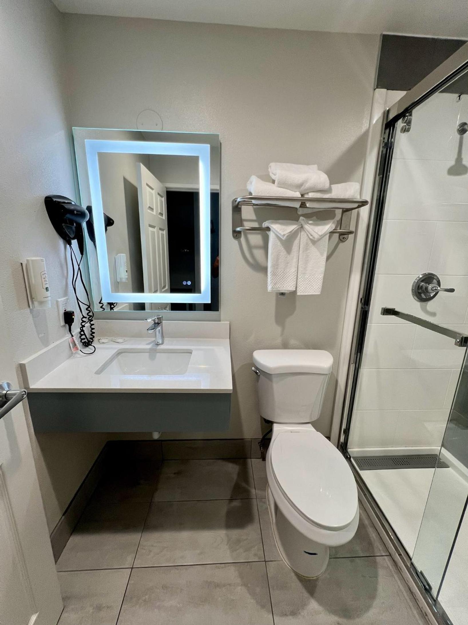 Quality Inn Tracy I-205 photo 51