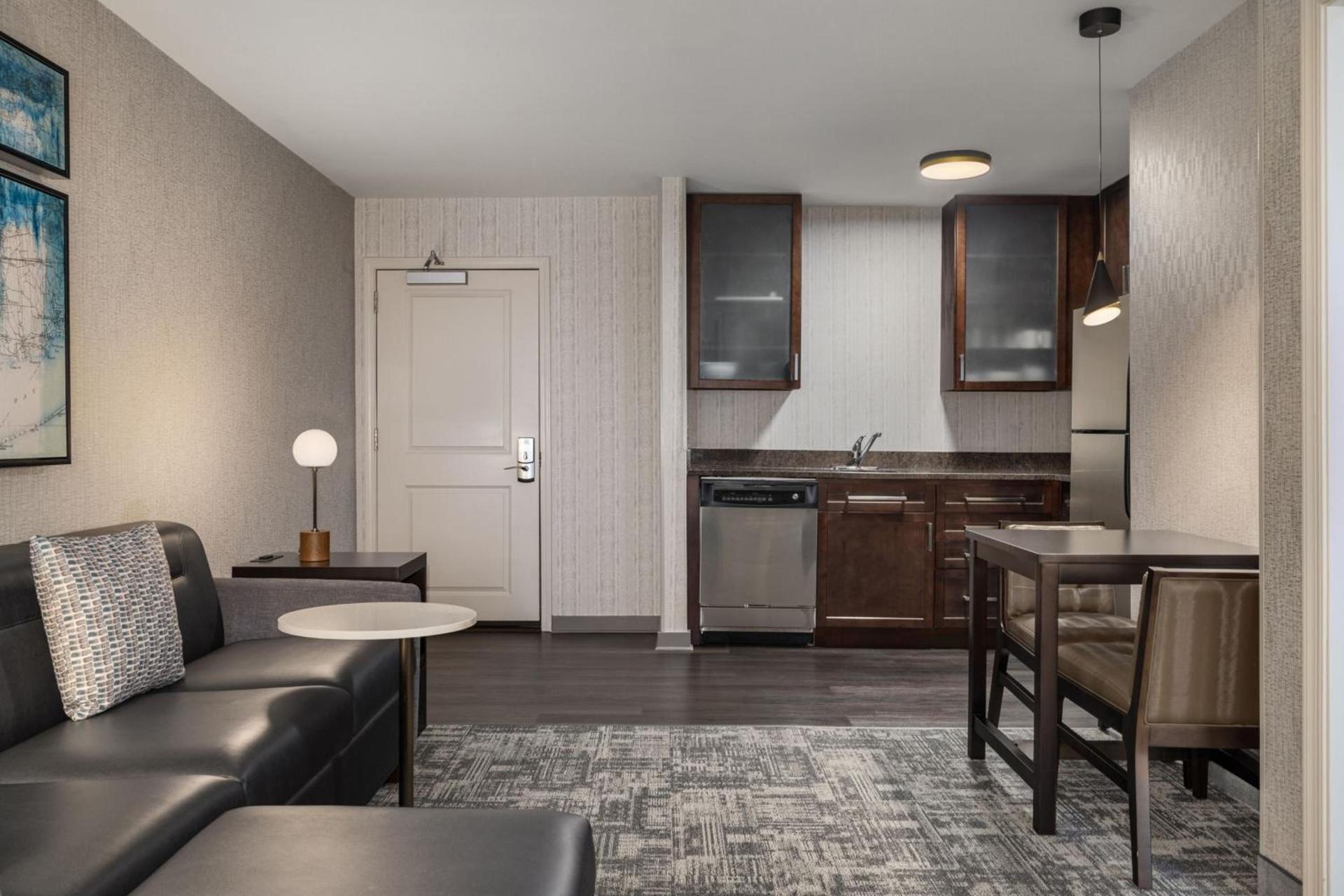 Residence Inn by Marriott Long Island Islip/Courthouse Complex photo 12