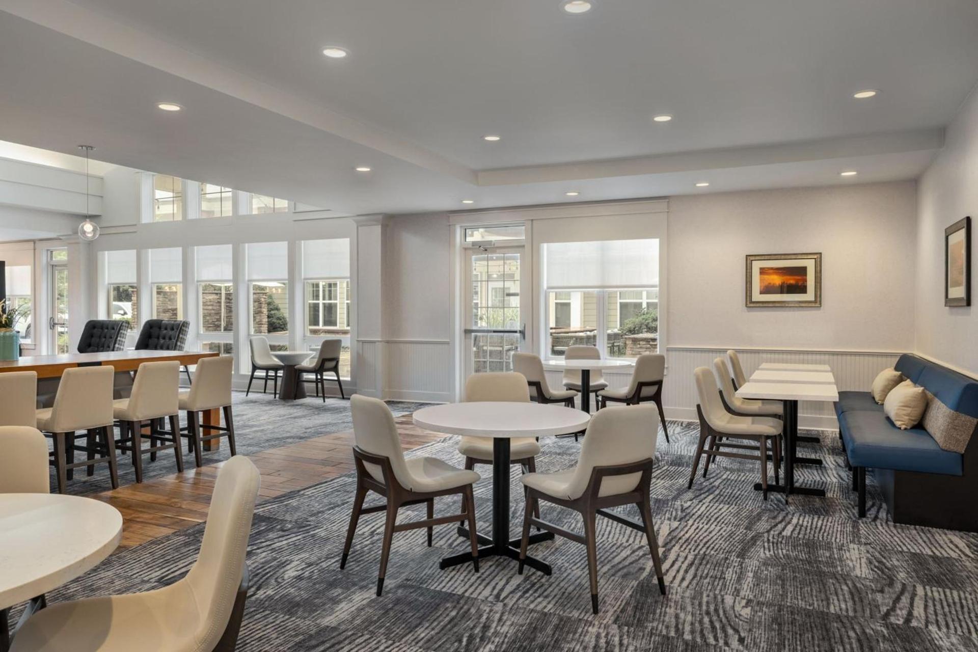 Residence Inn by Marriott Long Island Islip/Courthouse Complex photo 22