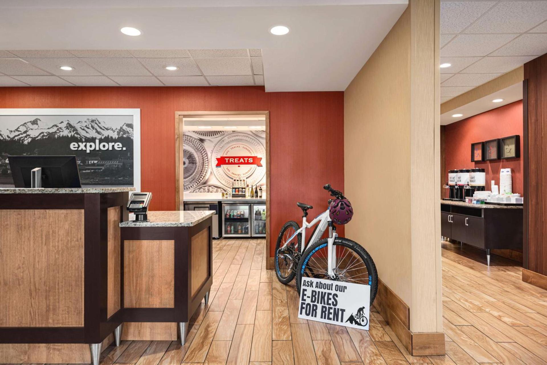 Hampton Inn & Suites Silverthorne photo 11