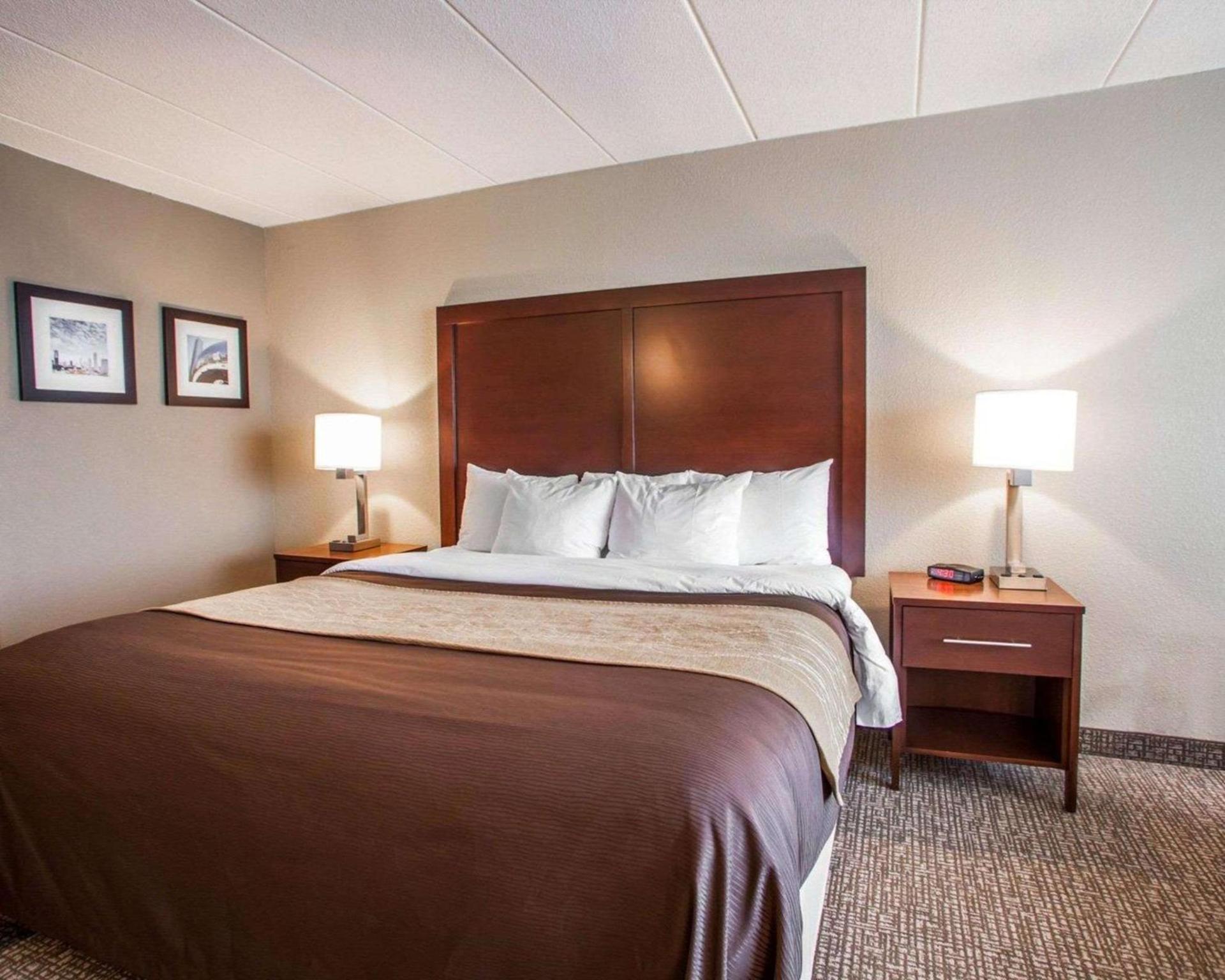 Quality Inn & Suites Orland Park - Chicago photo 12