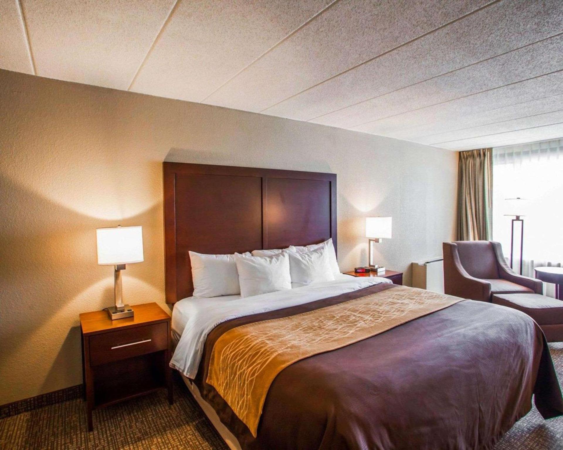 Quality Inn & Suites Orland Park - Chicago photo 23