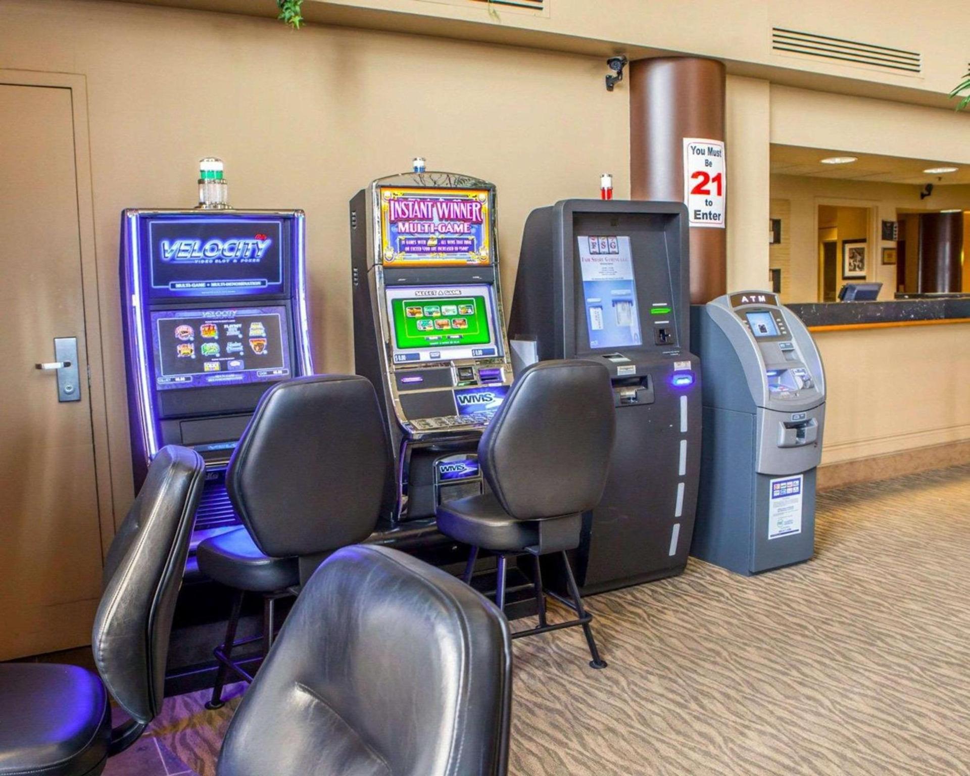 Quality Inn & Suites Orland Park - Chicago photo 32