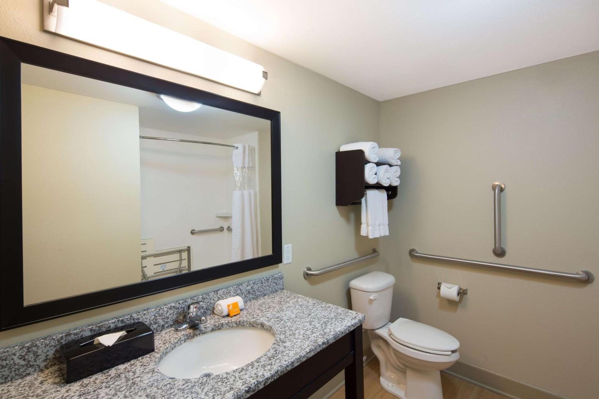 La Quinta by Wyndham Ocean City photo 20
