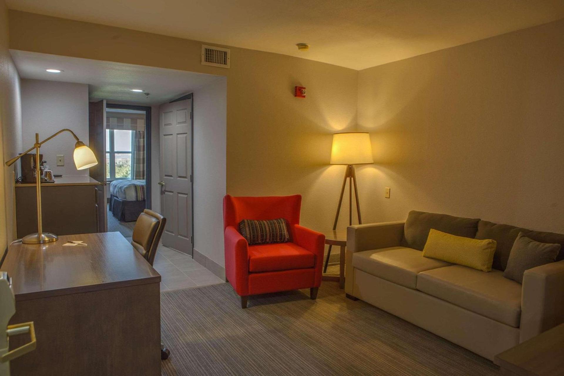Country Inn & Suites by Radisson, Harlingen, TX photo 58
