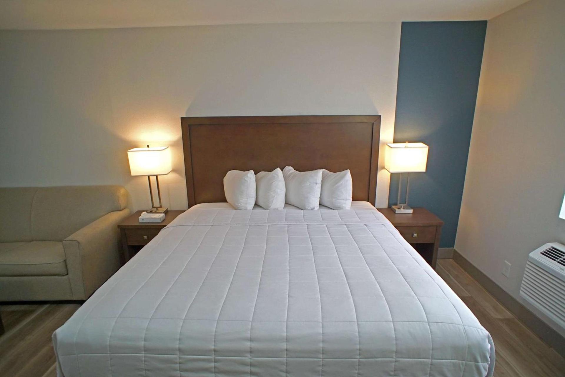 Baymont by Wyndham Monte Vista photo 19
