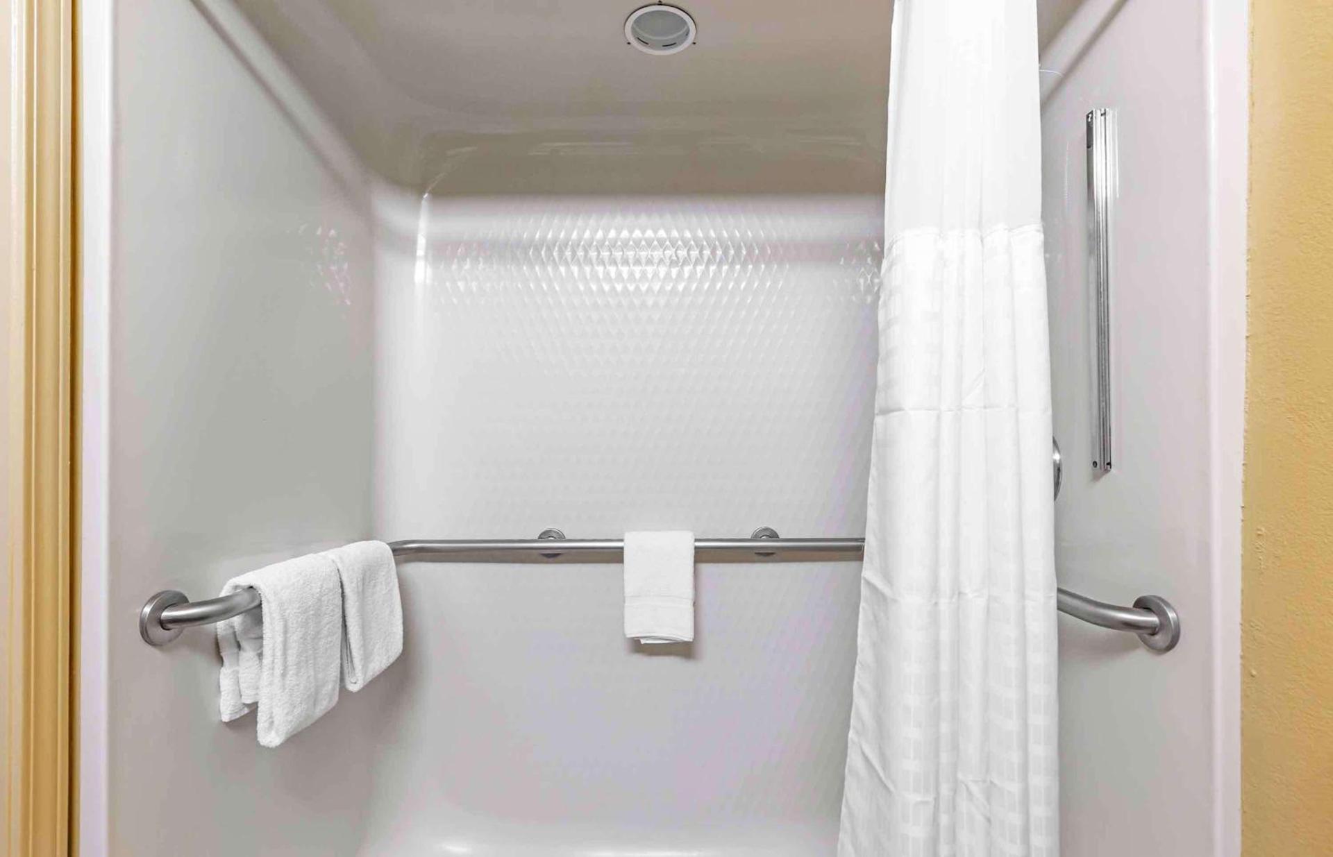 Extended Stay America Select Suites - Providence - Airport photo 9