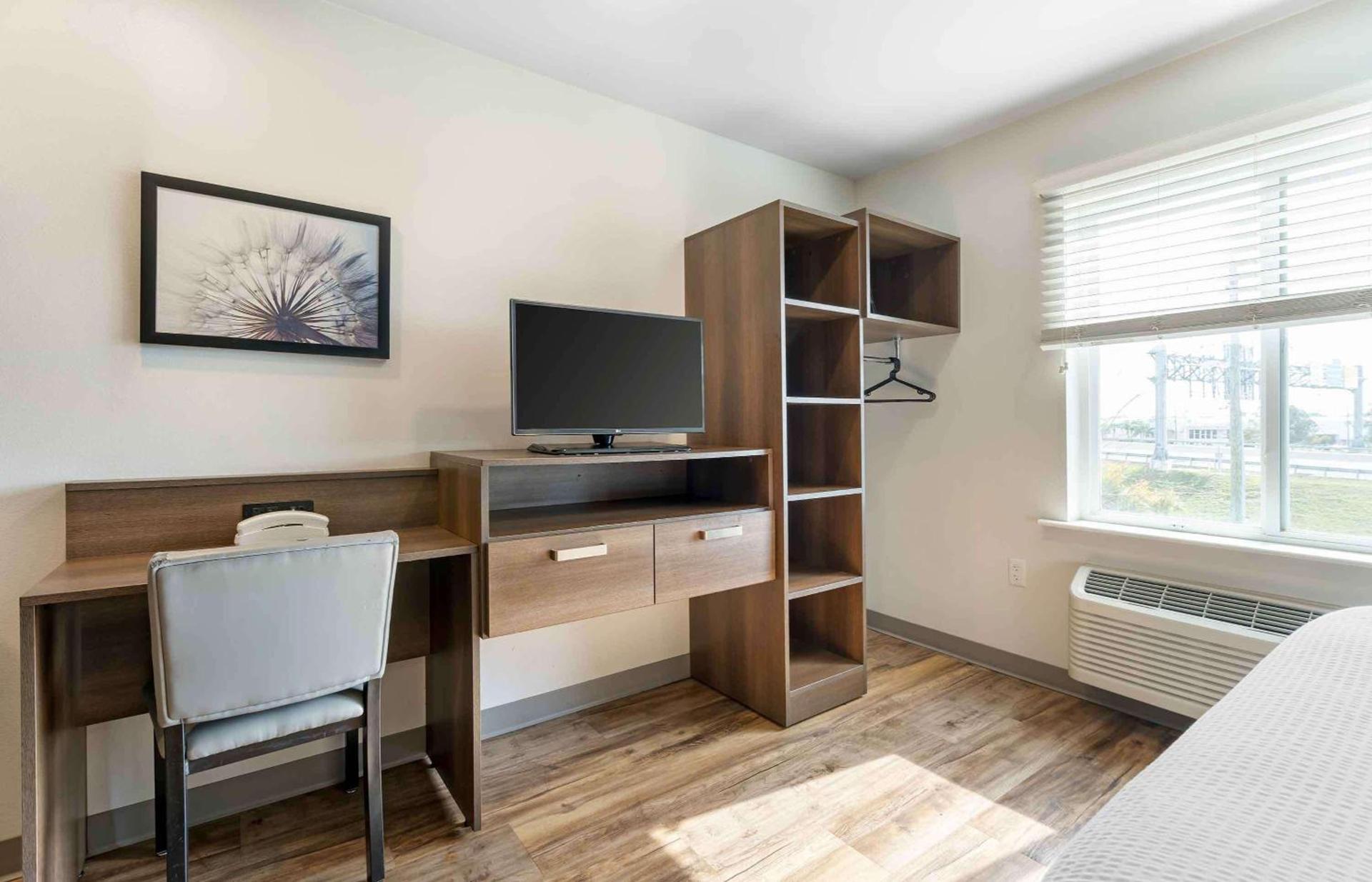 Extended Stay America Select Suites - Orlando - Airport photo 4