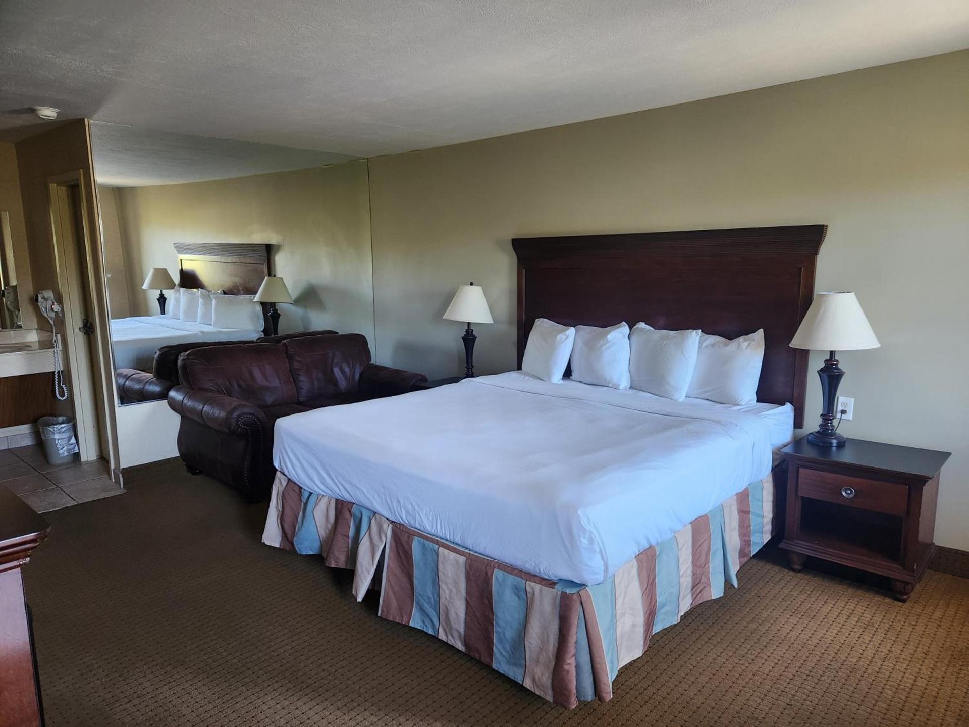 Suburban Studios Branson On The Strip photo 80