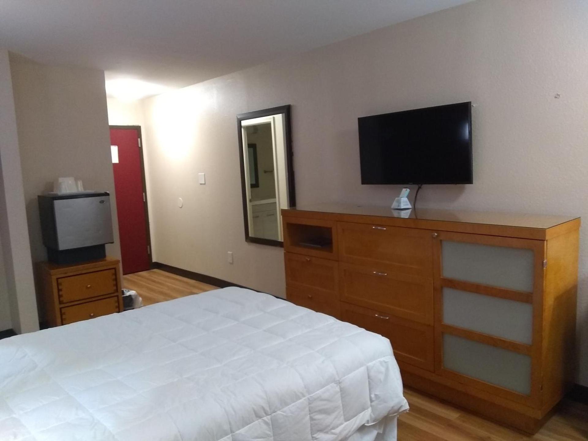 Red Crown Inn photo 3