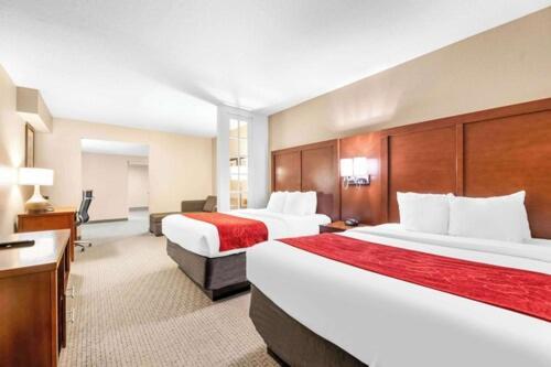 Comfort Suites Orlando Airport photo 18