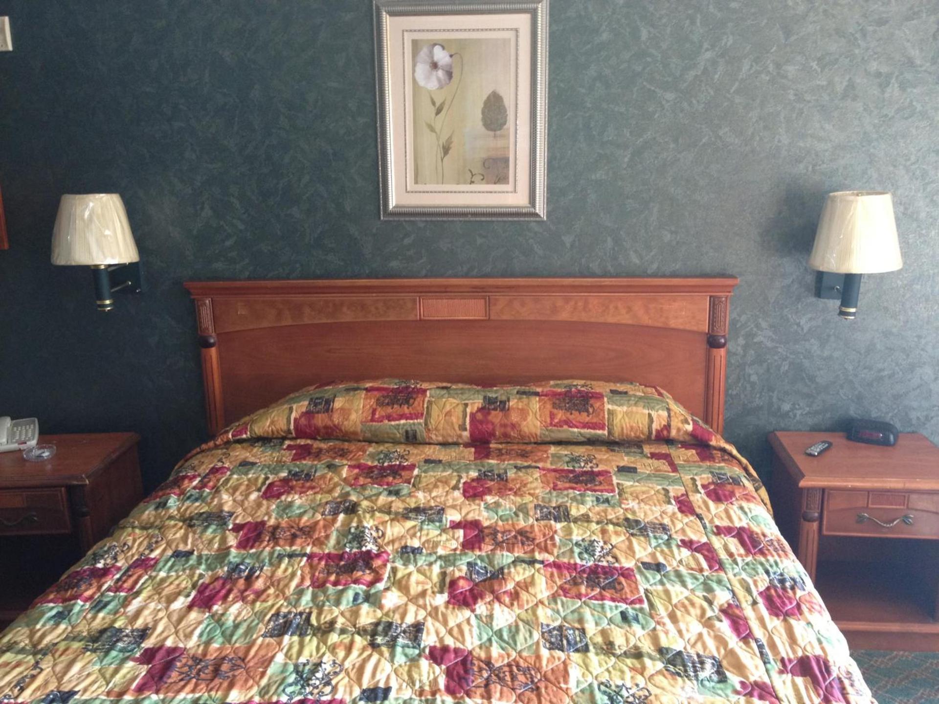 Crystal Inn Suites & Spas photo 29