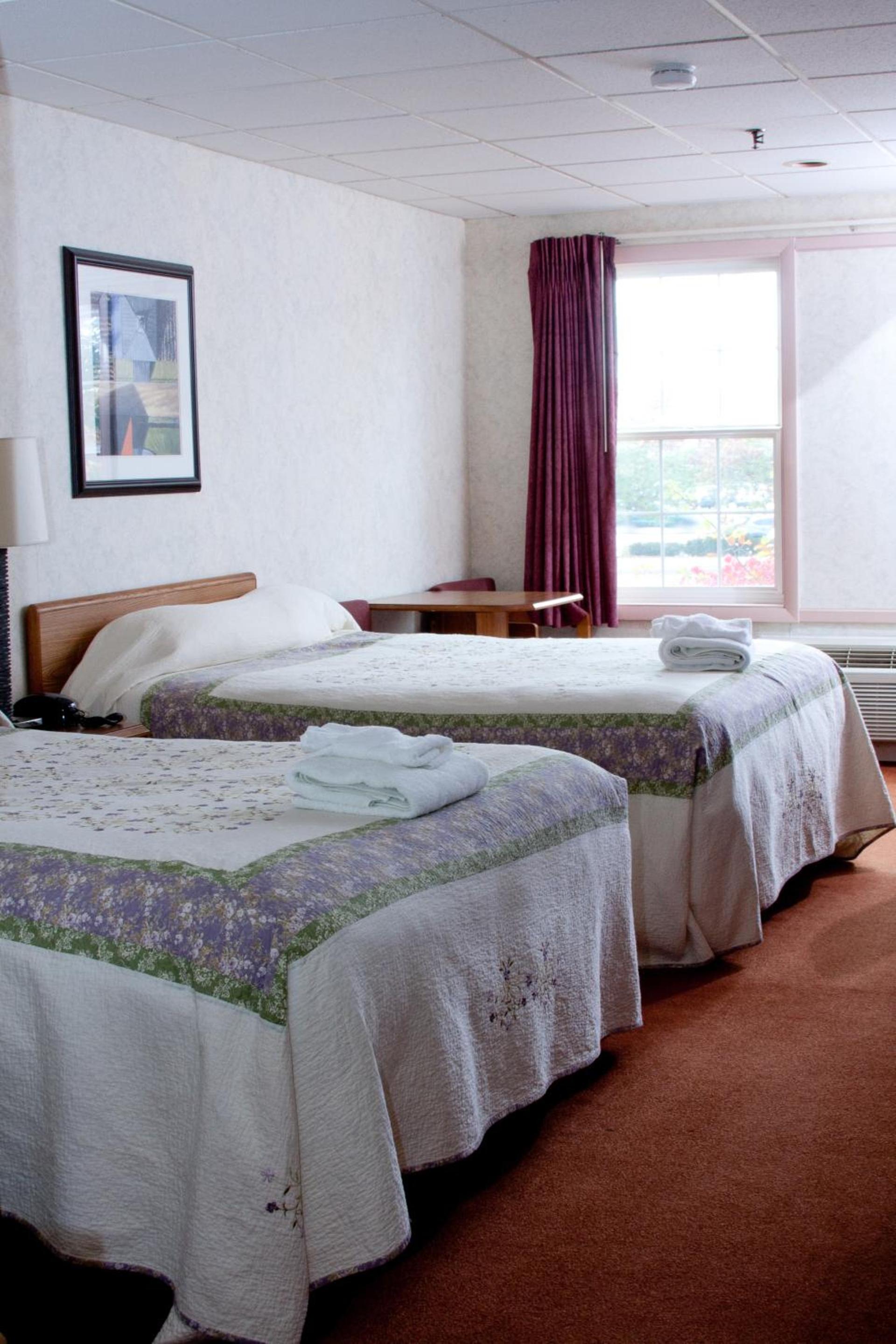 Anchorage Inn Burlington photo 5