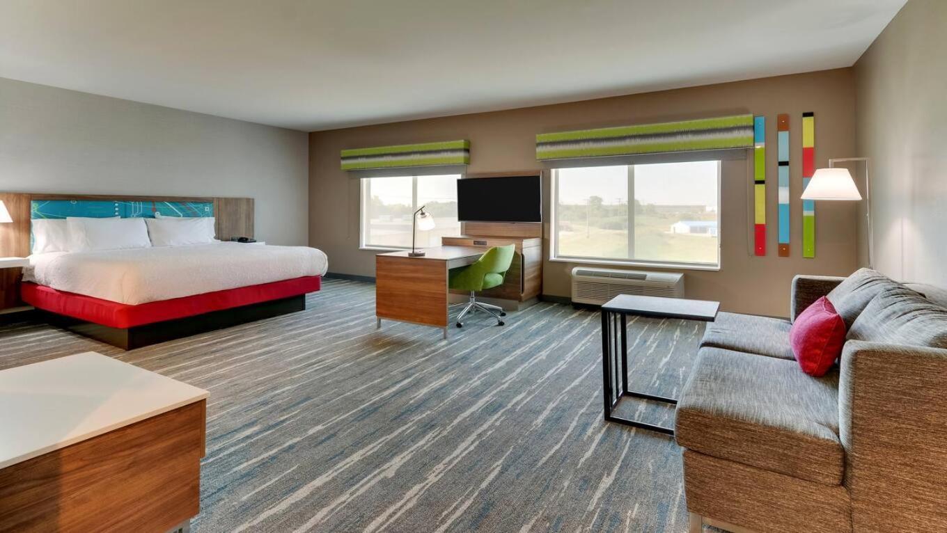 Hampton Inn Lebanon, IN photo 16