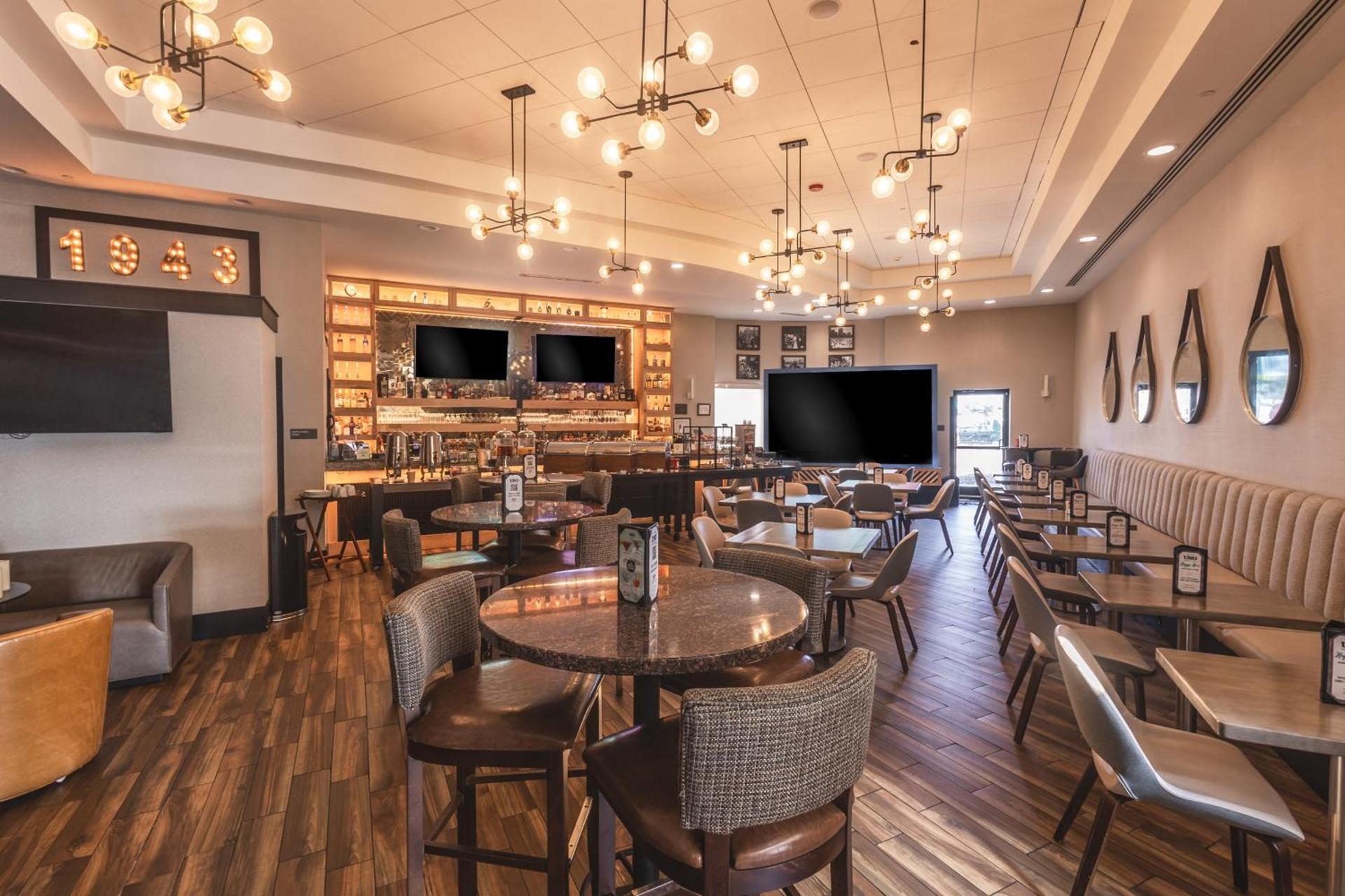 Delta Hotels by Marriott Detroit Novi photo 32