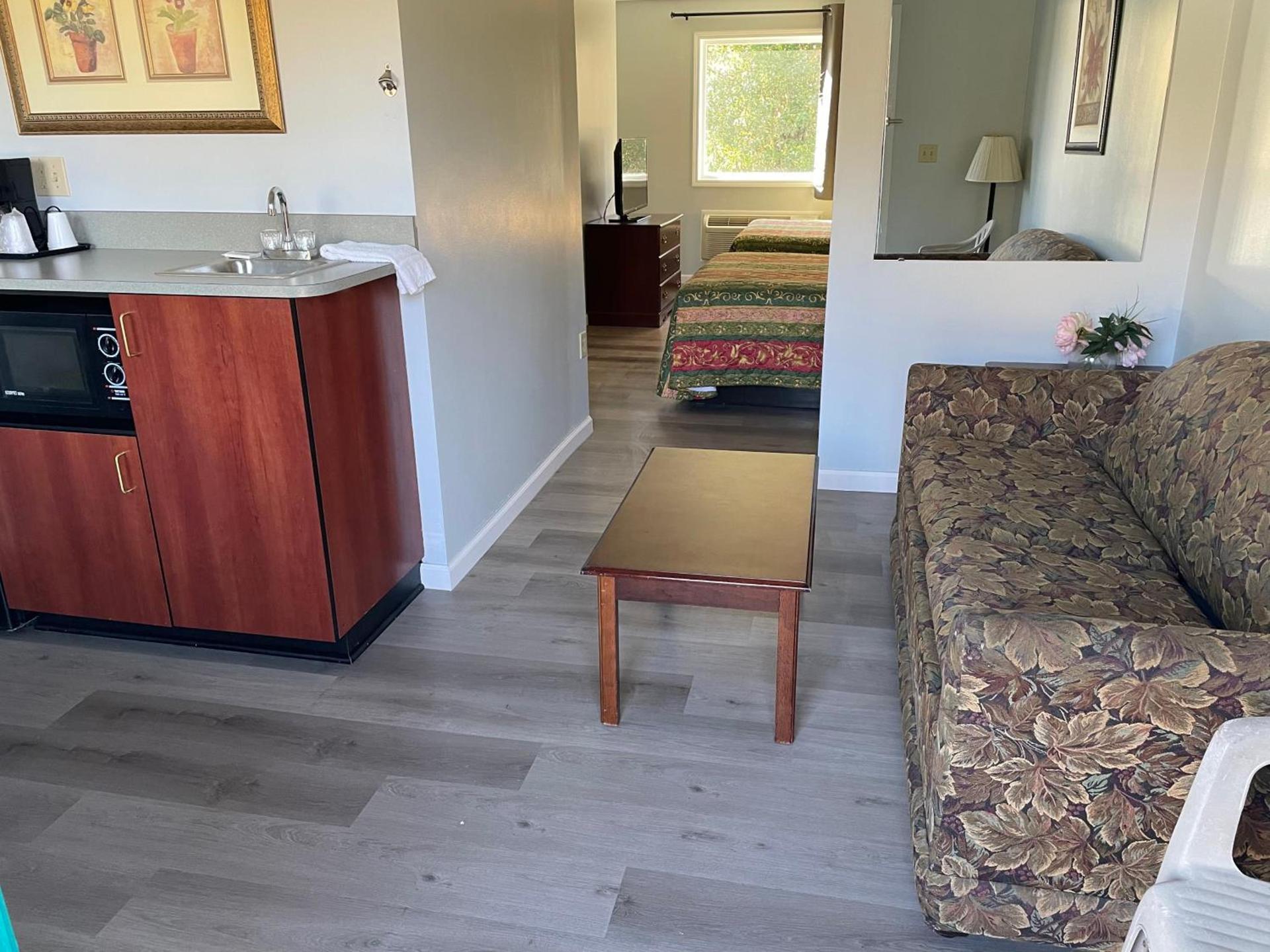 Perry-O Inn & Suites photo 22