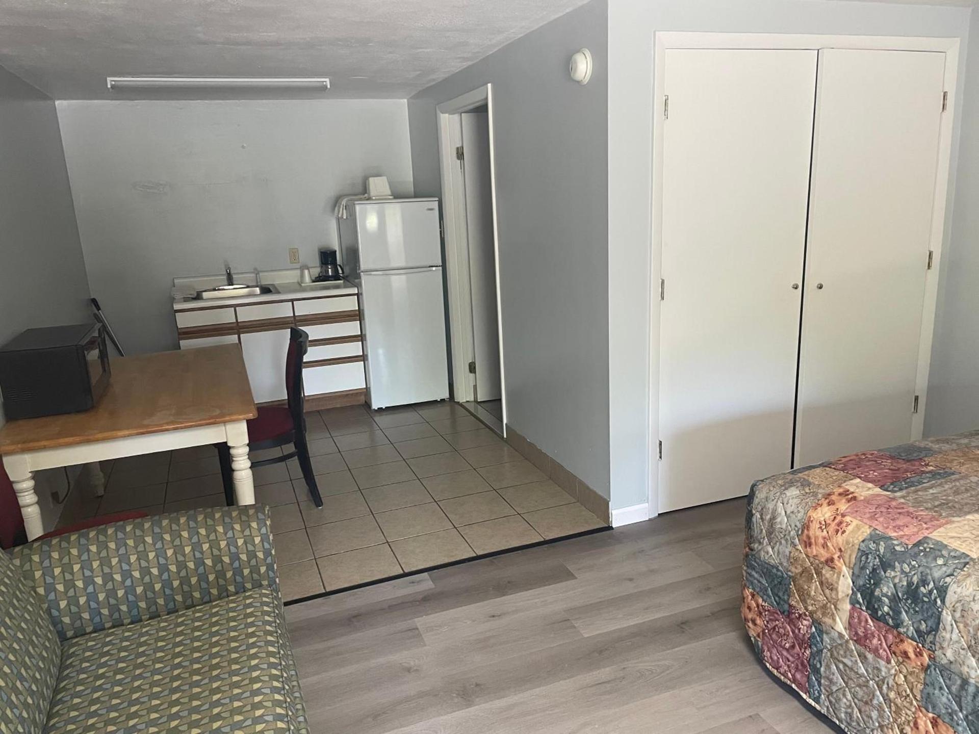 Perry-O Inn & Suites photo 17