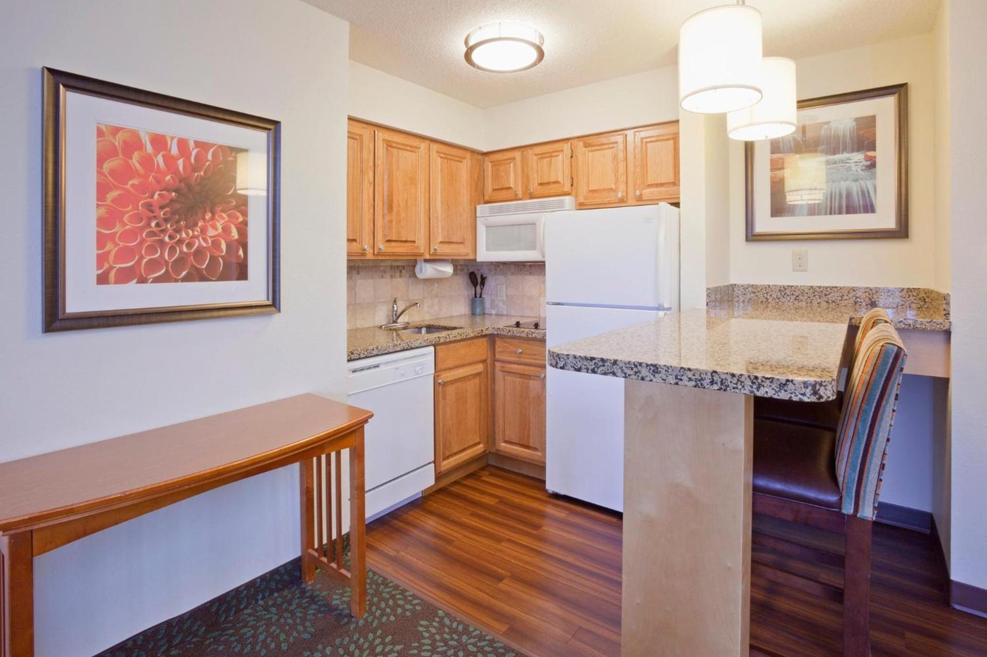 Staybridge Suites Minneapolis-Maple Grove by IHG photo 18