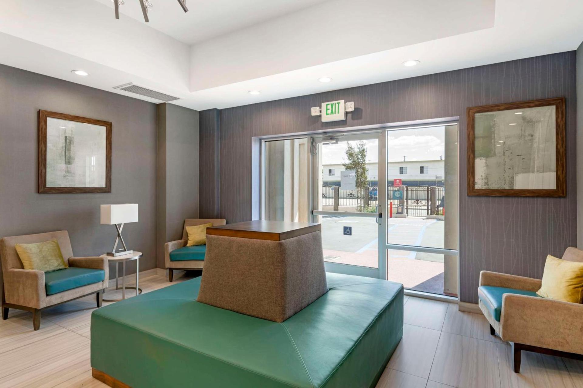 Best Western Plus Gardena-Los Angeles Inn & Suites photo 23
